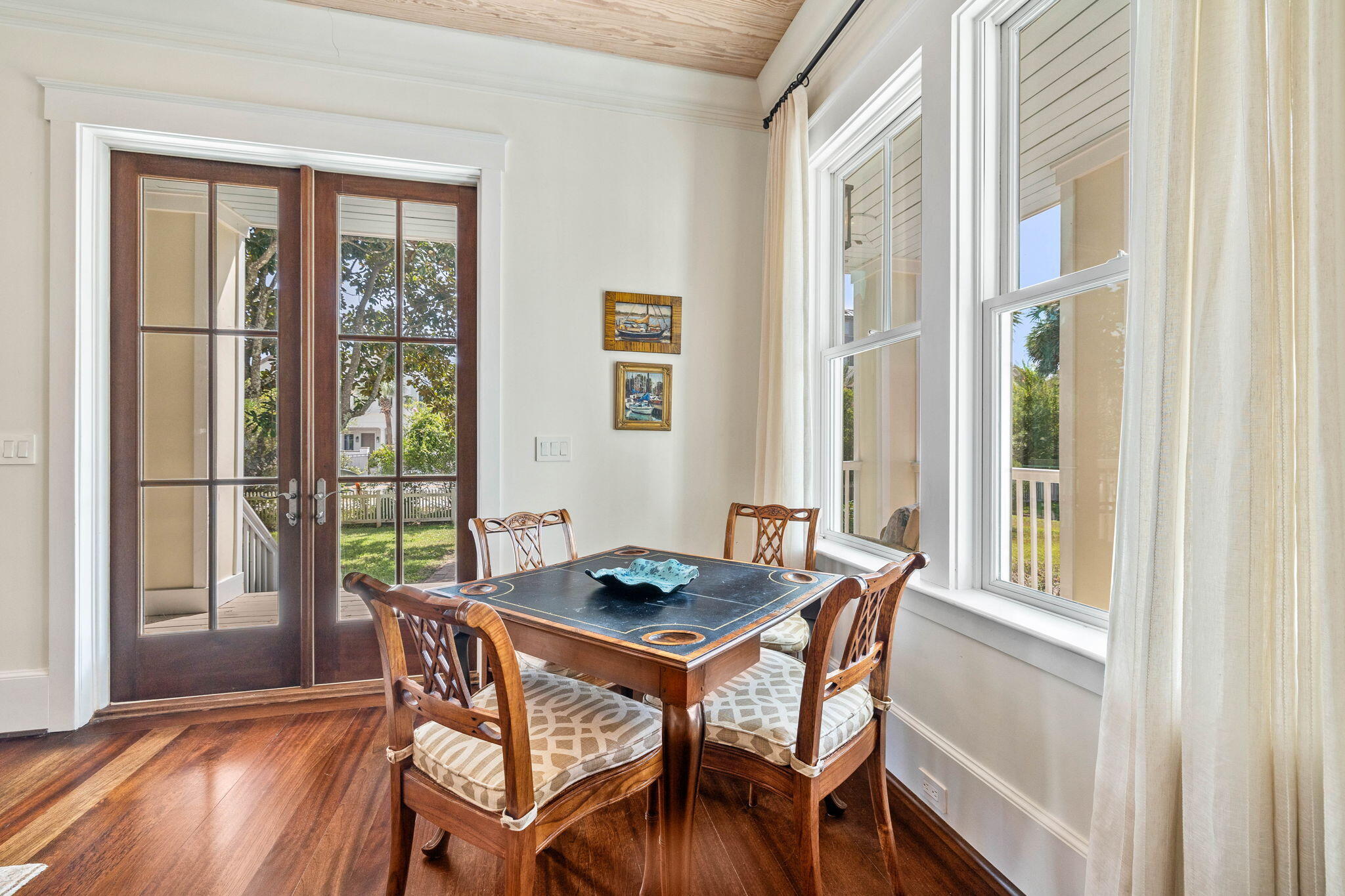SEAGROVE 1ST ADDN - Residential
