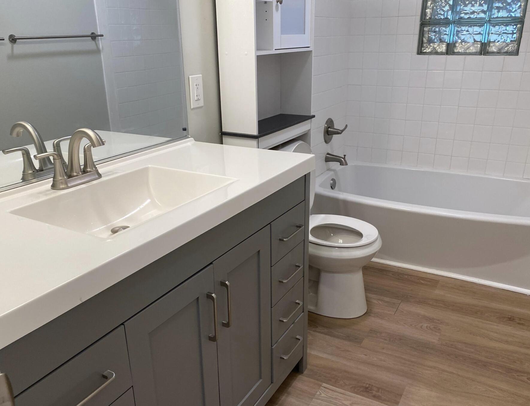 VALPARAISO PINECREST 6 - Residential