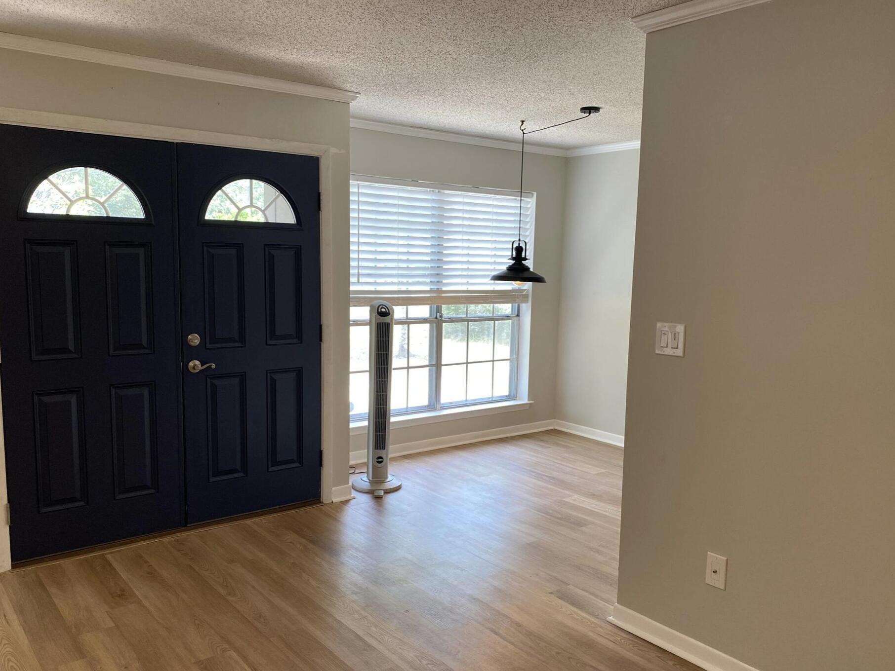 VALPARAISO PINECREST 6 - Residential