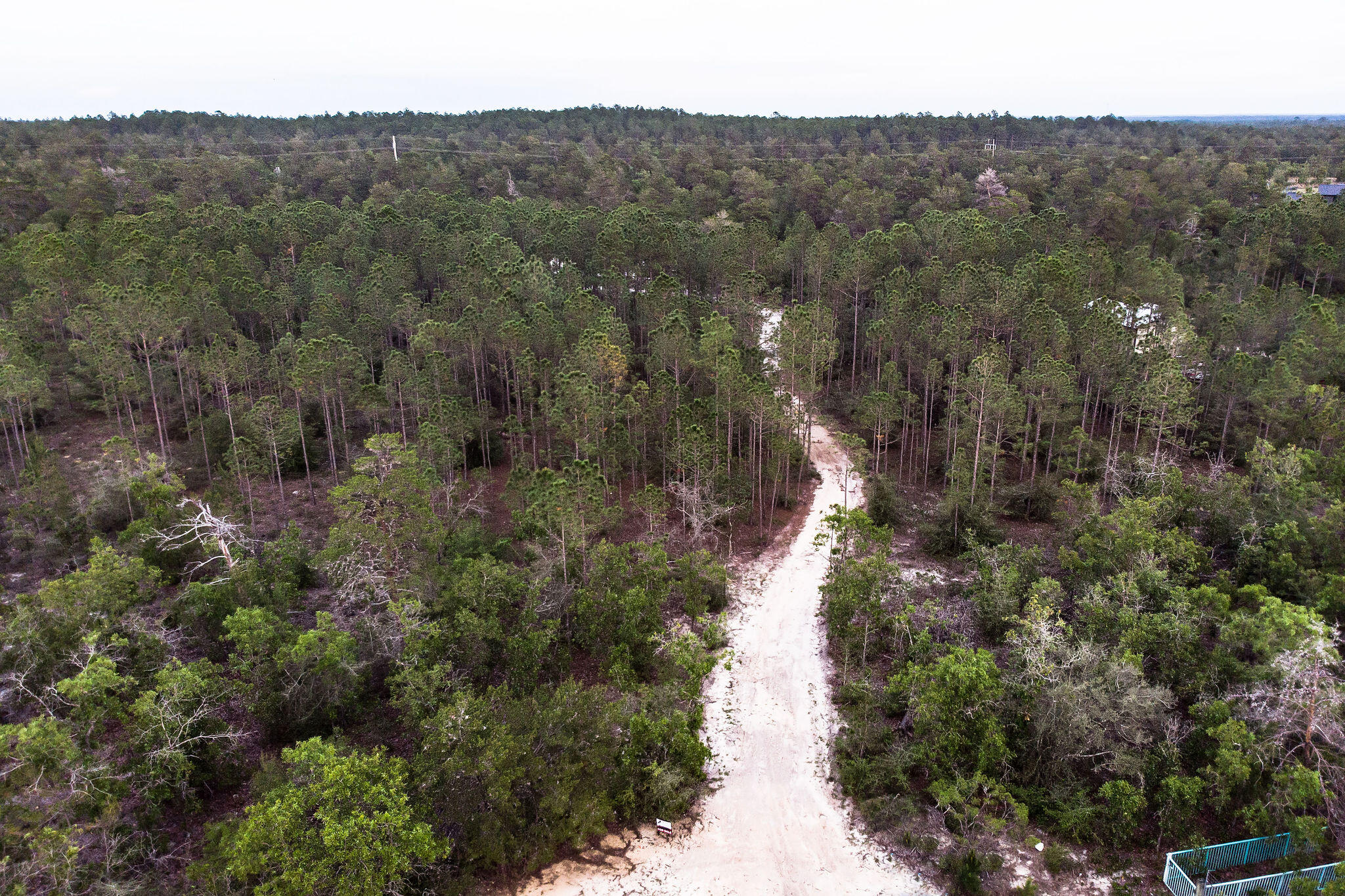 WHITE PINES UNREC - Land