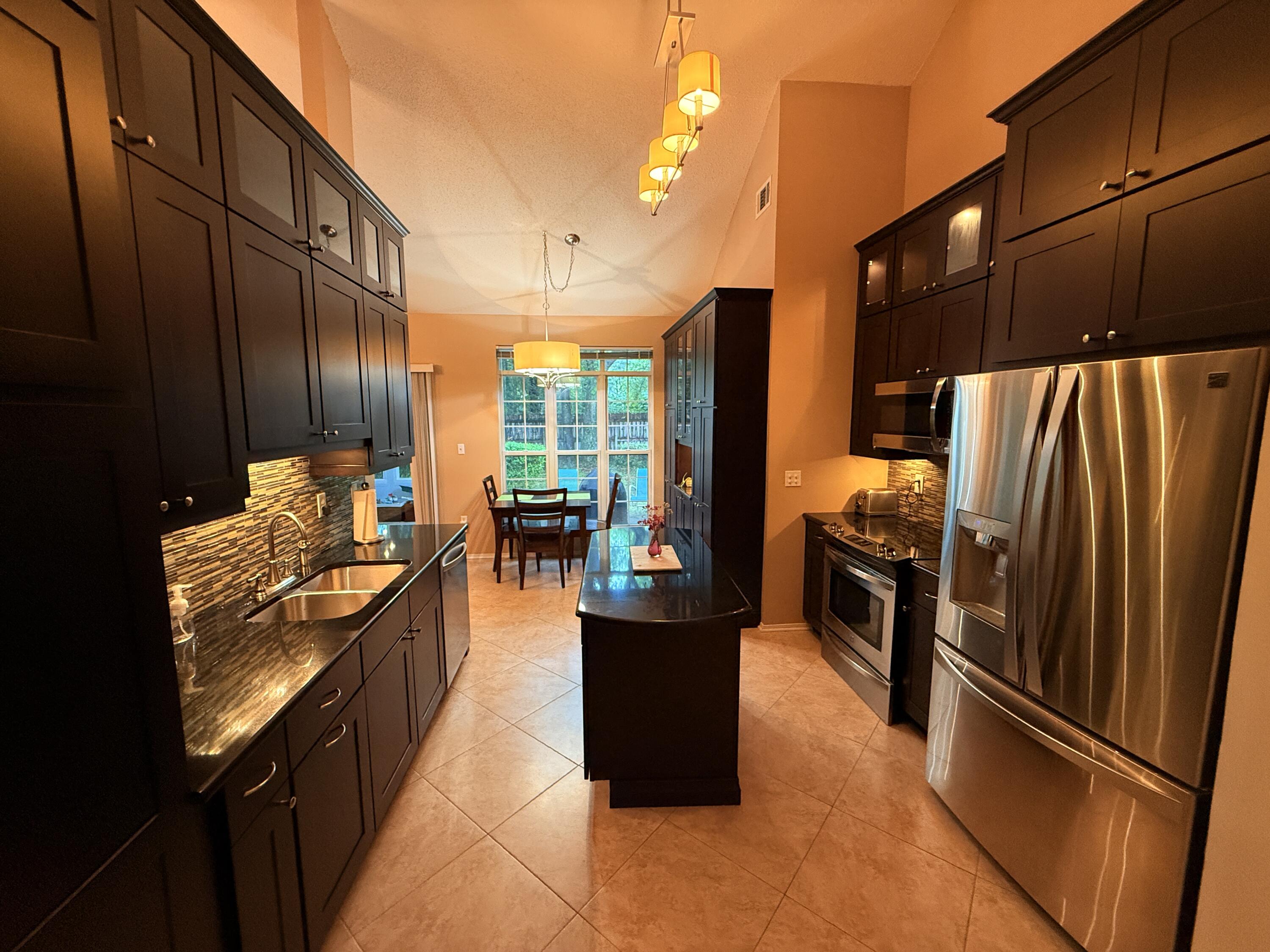 PARKWOOD COVE AT BLUEWATER BAY - Residential