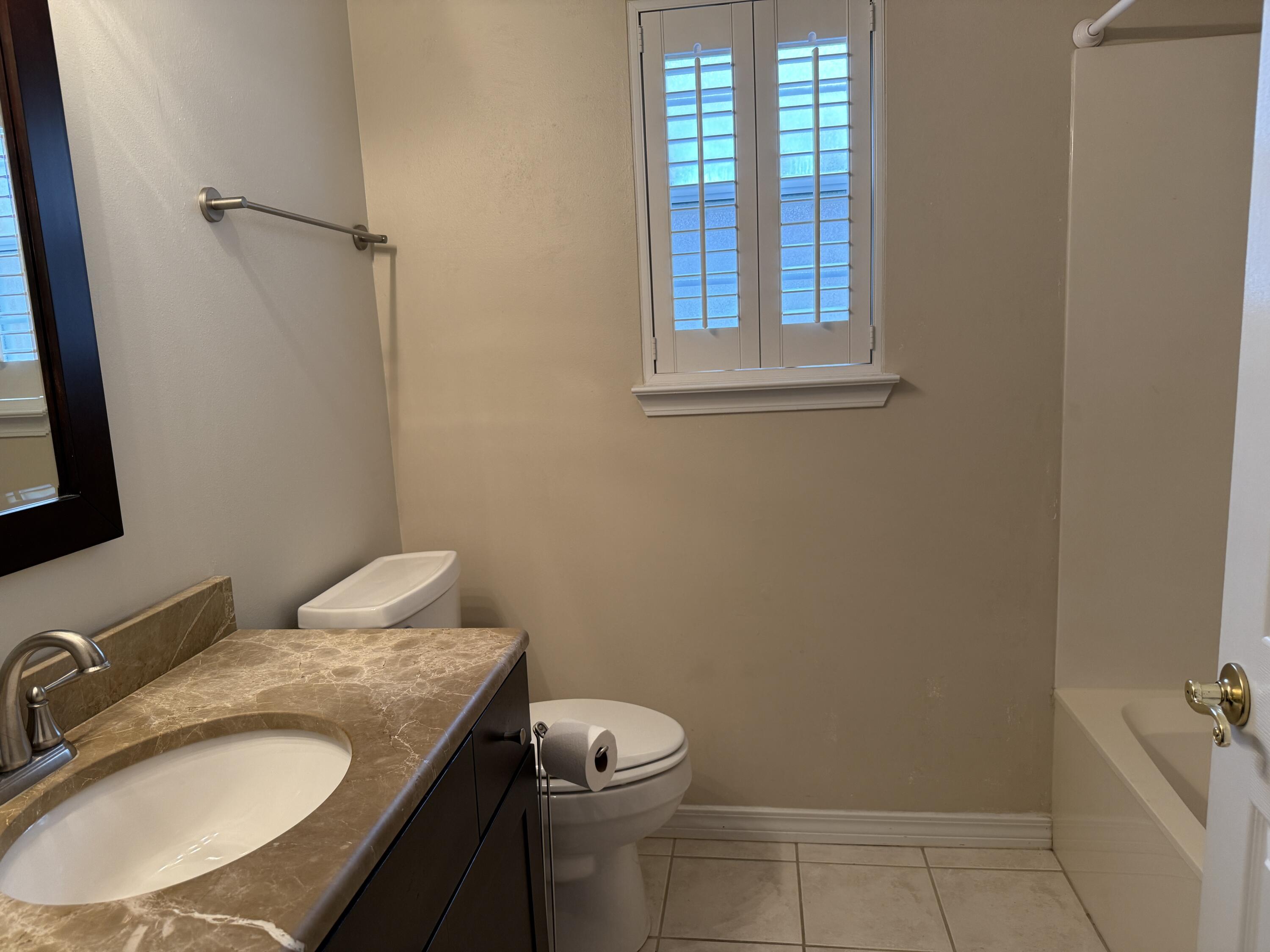 PARKWOOD COVE AT BLUEWATER BAY - Residential