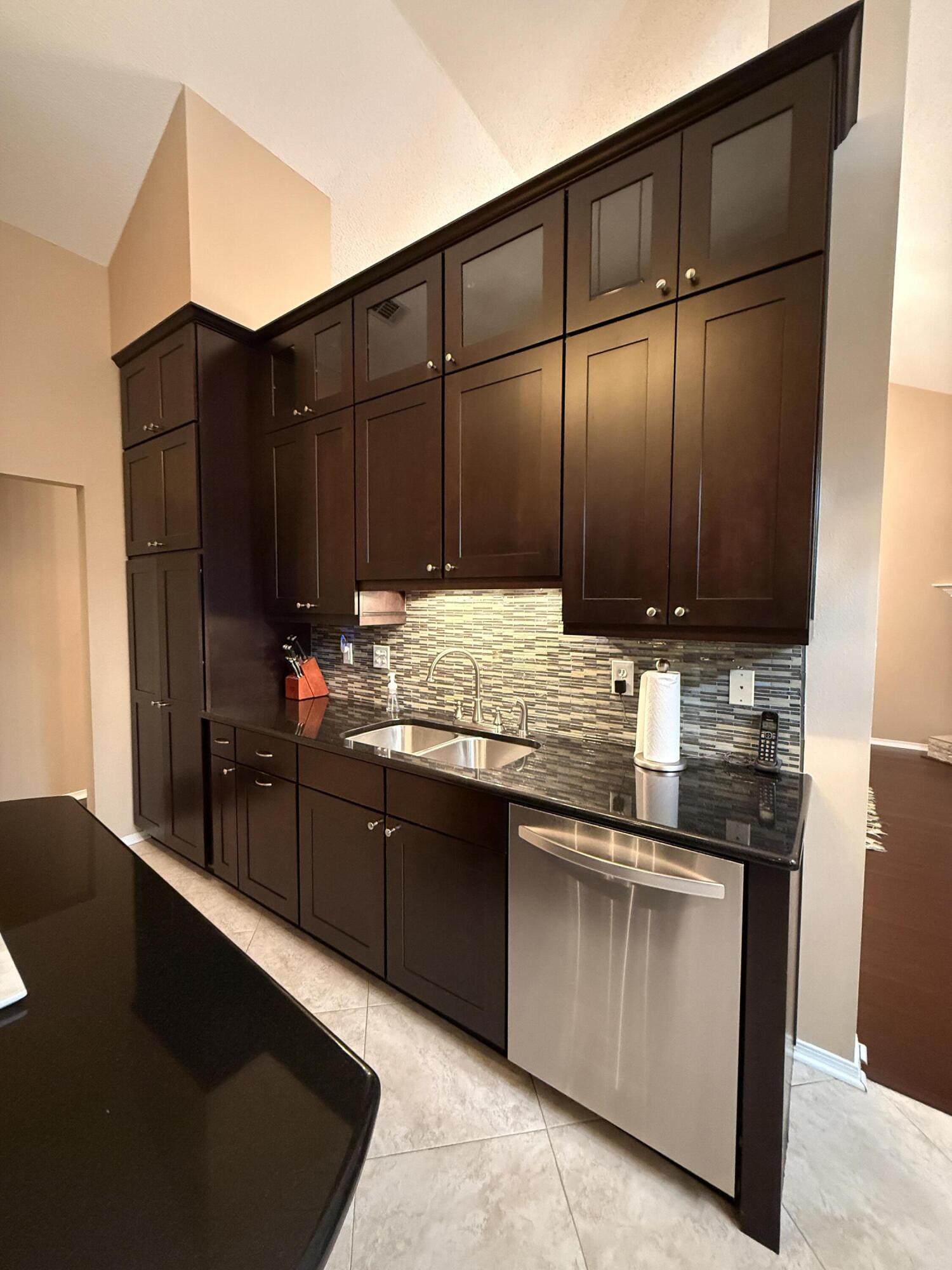 PARKWOOD COVE AT BLUEWATER BAY - Residential