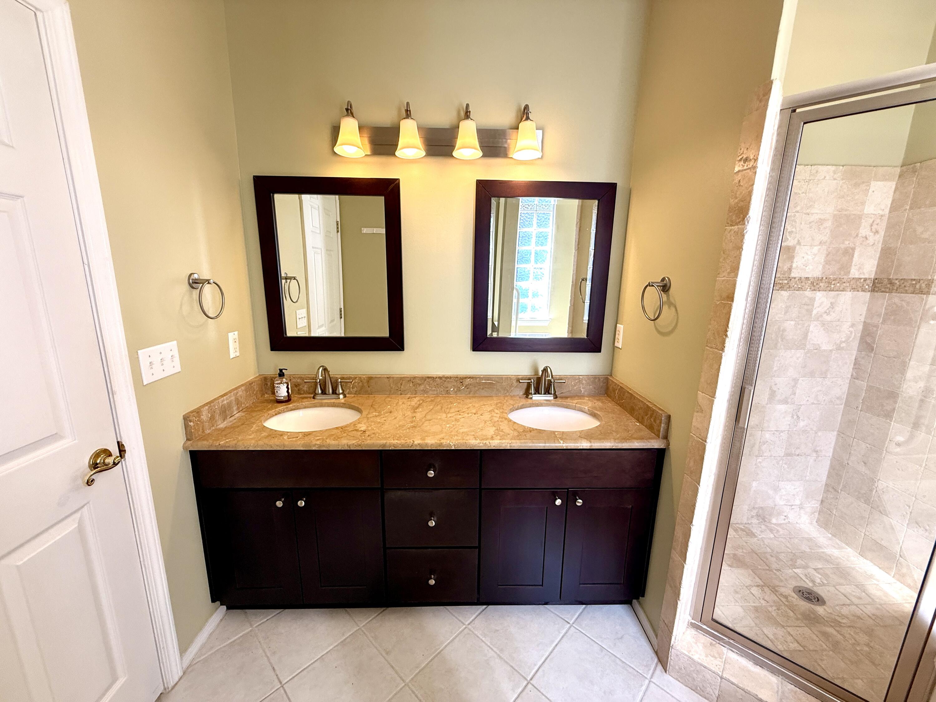PARKWOOD COVE AT BLUEWATER BAY - Residential