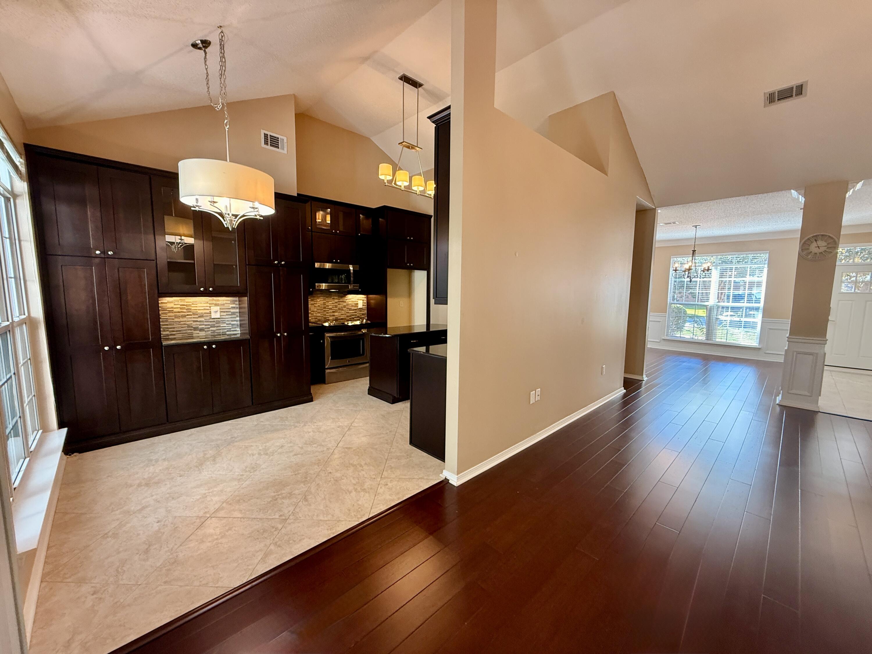 PARKWOOD COVE AT BLUEWATER BAY - Residential