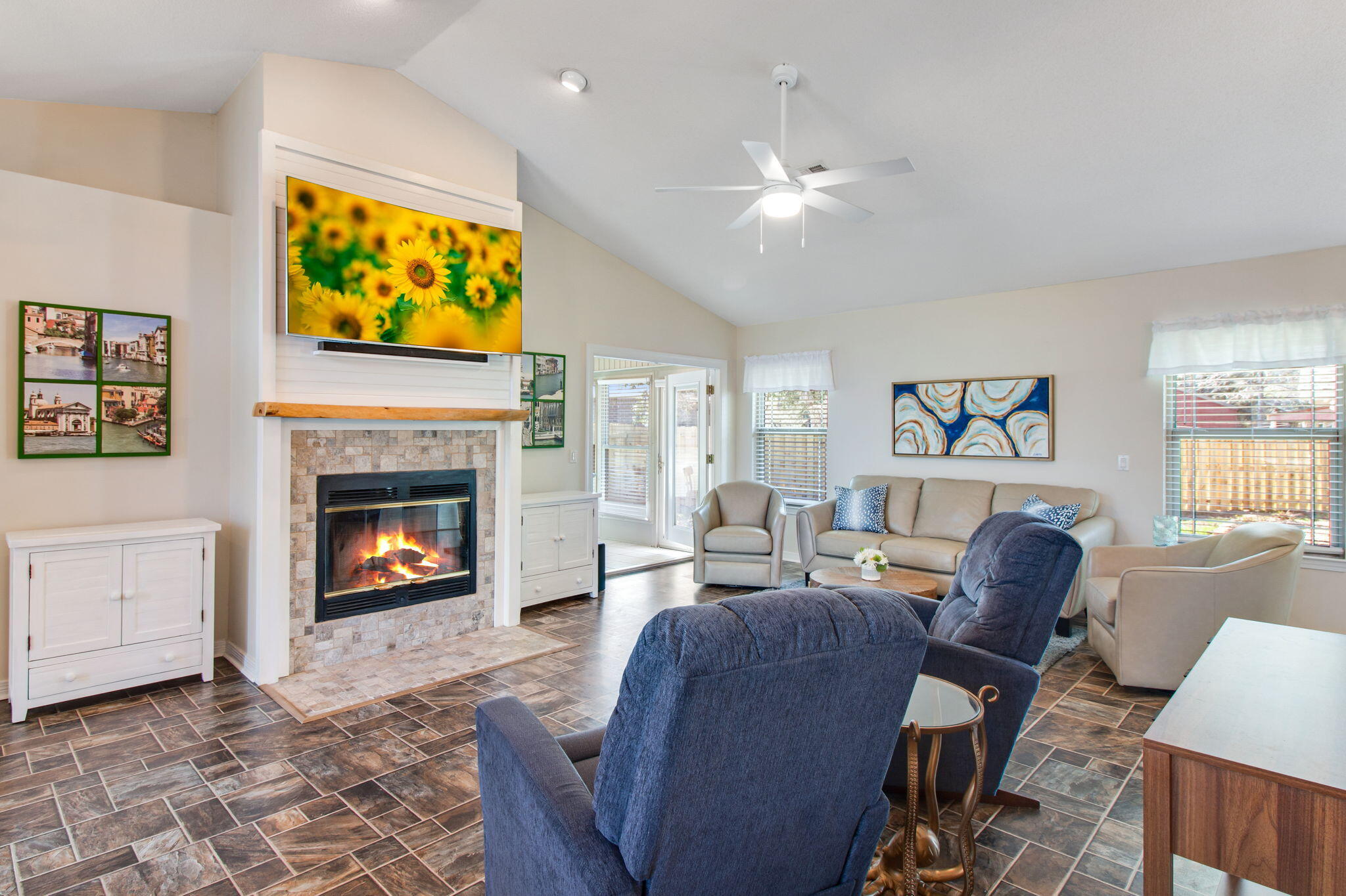 HOLLEY BY THE SEA - Residential