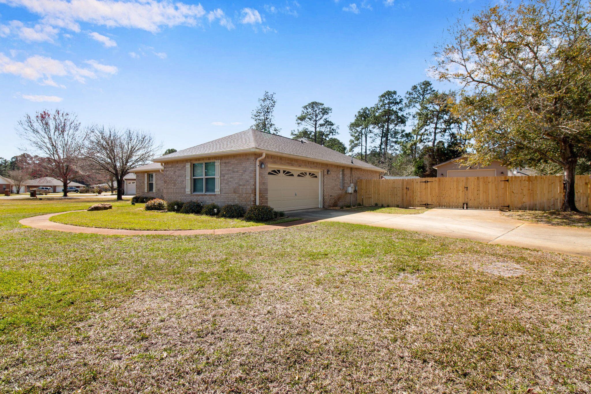 HOLLEY BY THE SEA - Residential