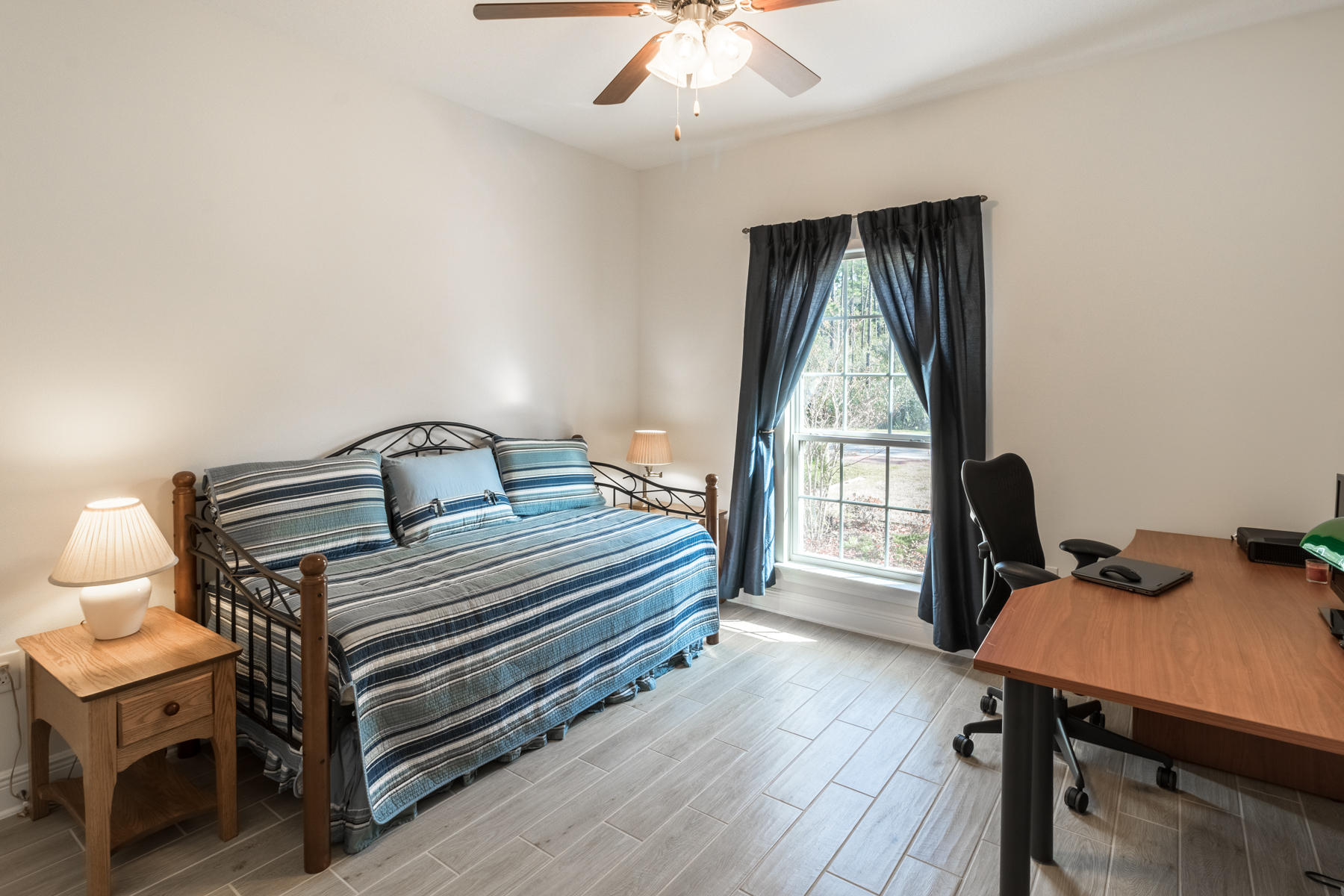 Mussett Bayou Manor - Residential