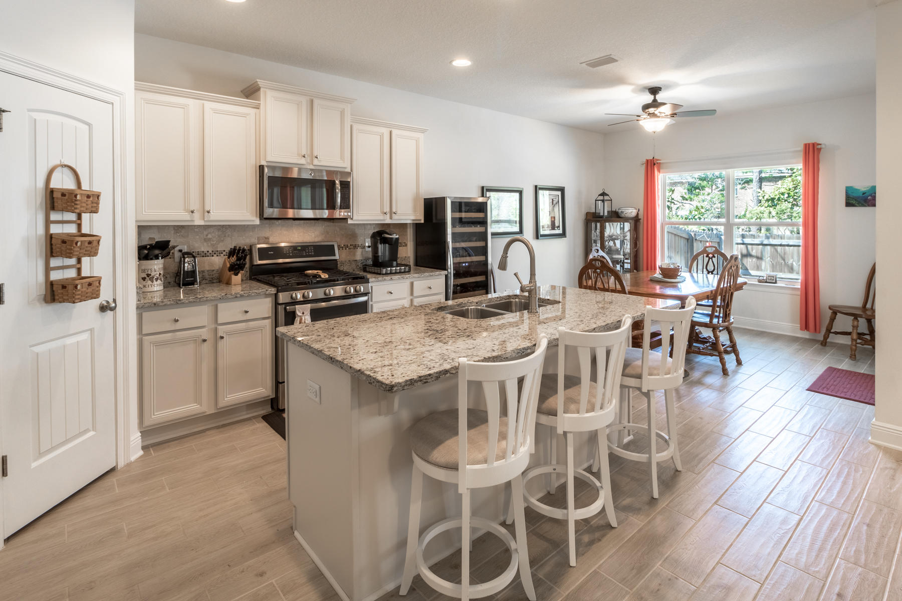 Mussett Bayou Manor - Residential