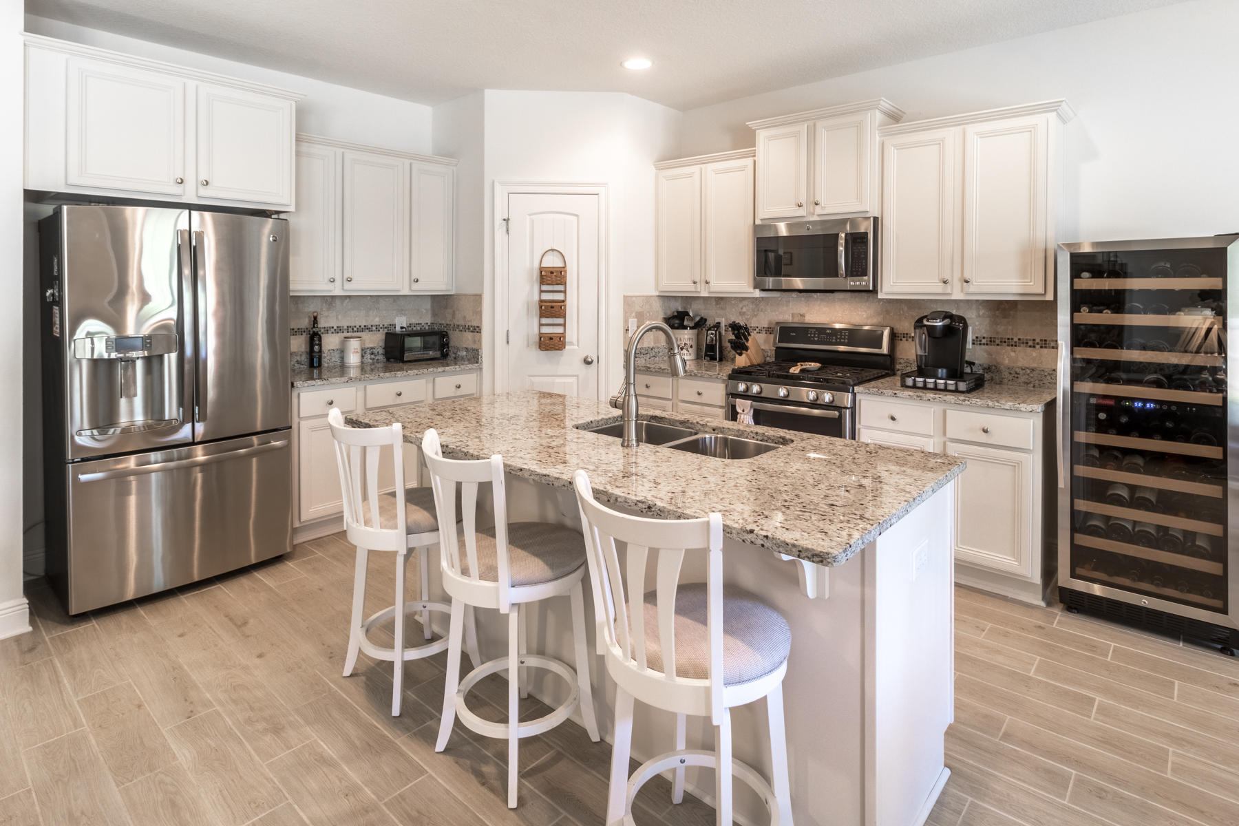 Mussett Bayou Manor - Residential