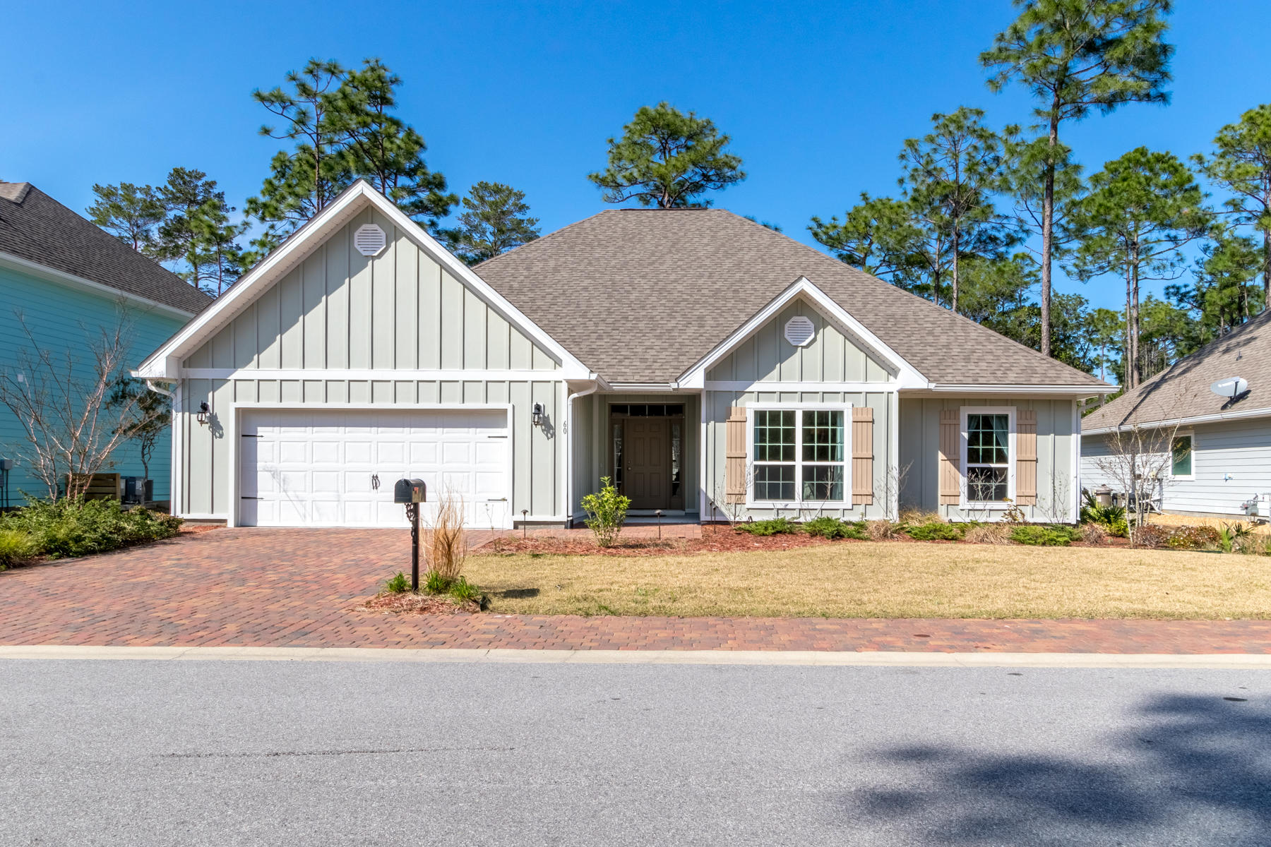 Mussett Bayou Manor - Residential