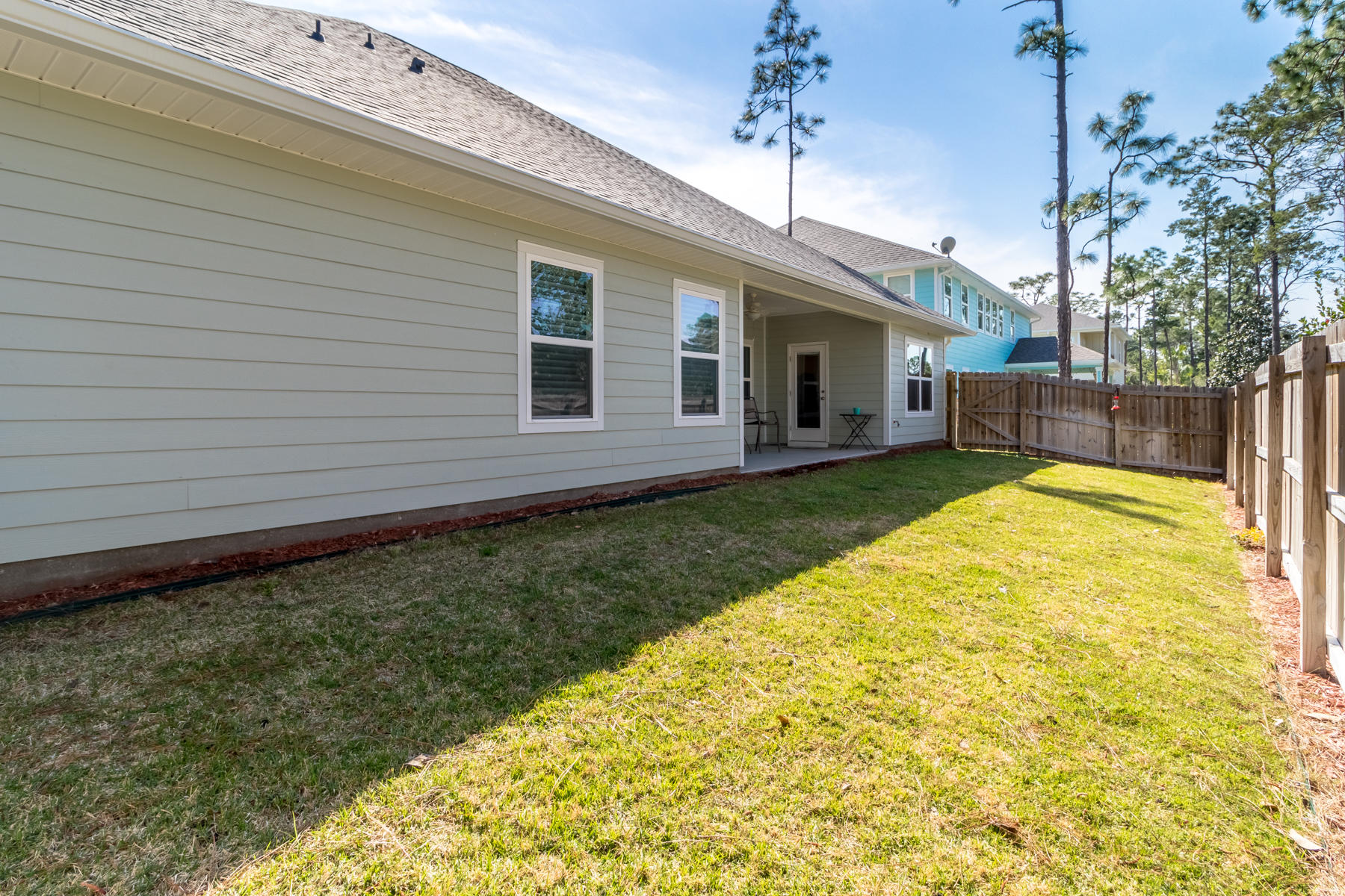 Mussett Bayou Manor - Residential