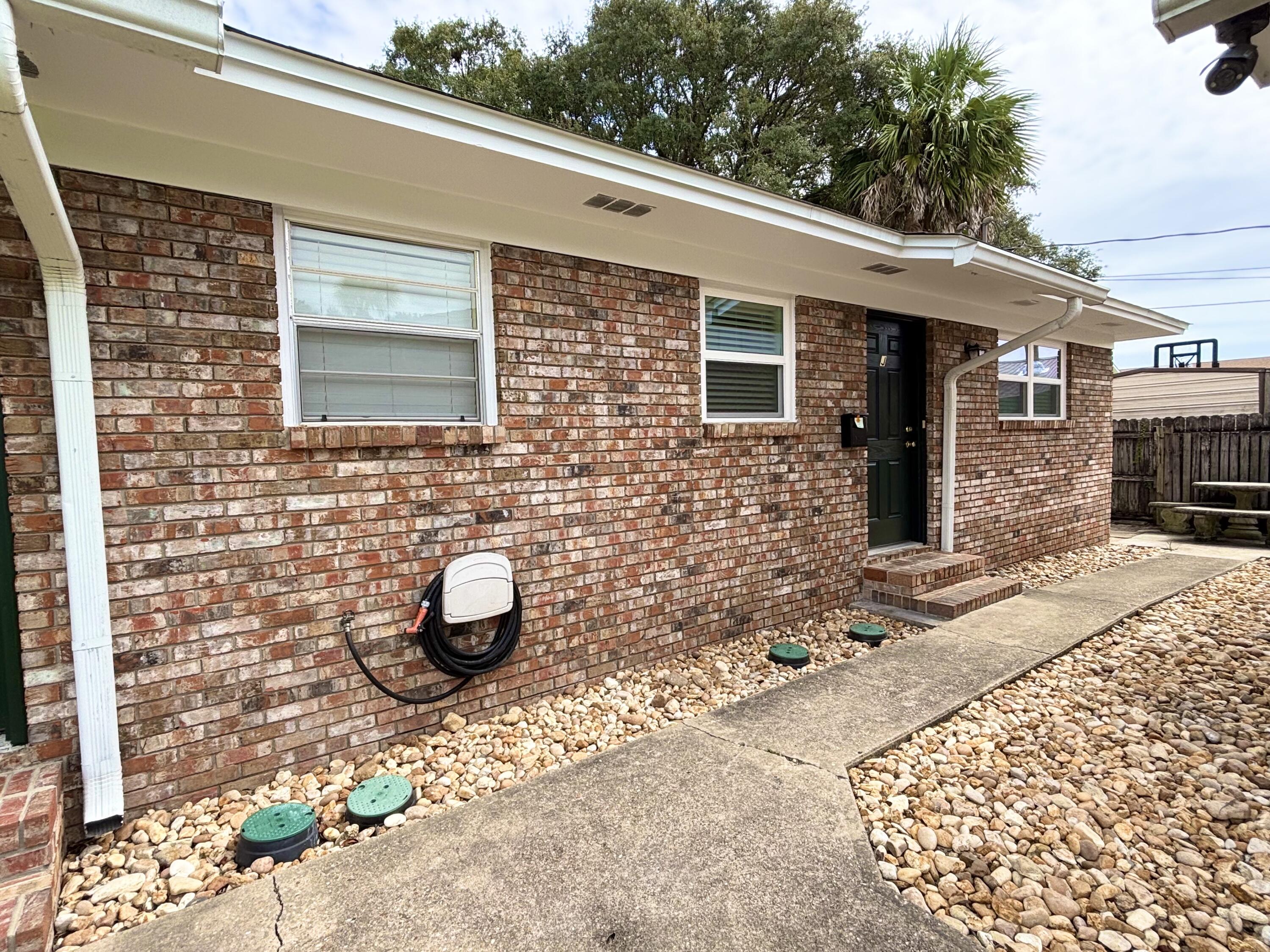 Racetrack Rd 1st Sub - Residential Lease