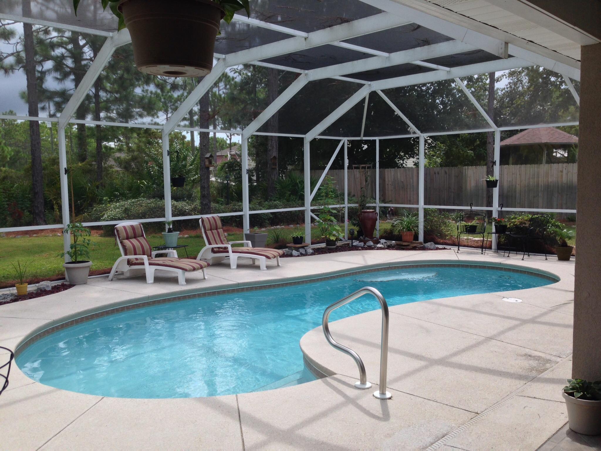 PELICAN BAY - Residential