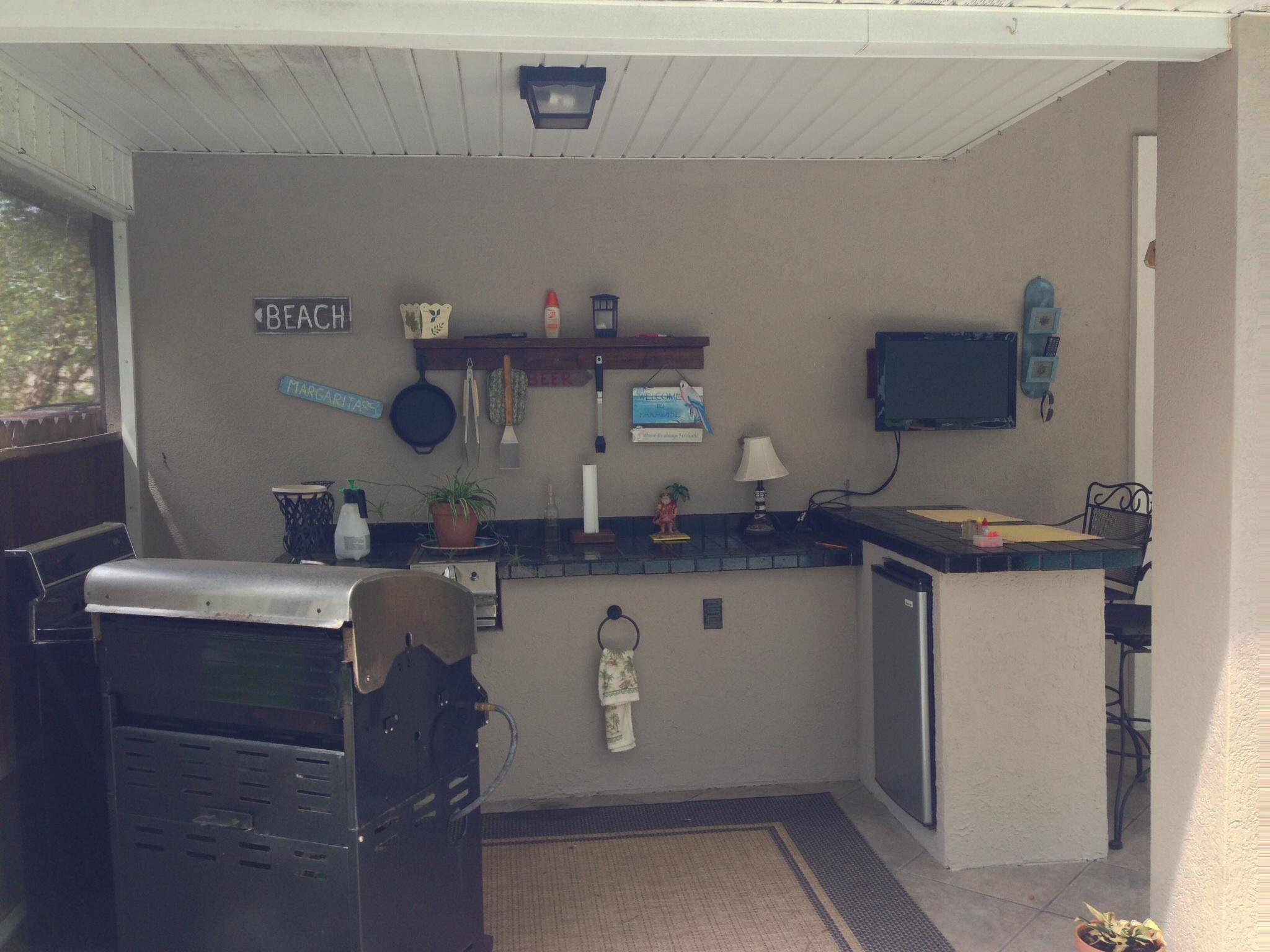 PELICAN BAY - Residential