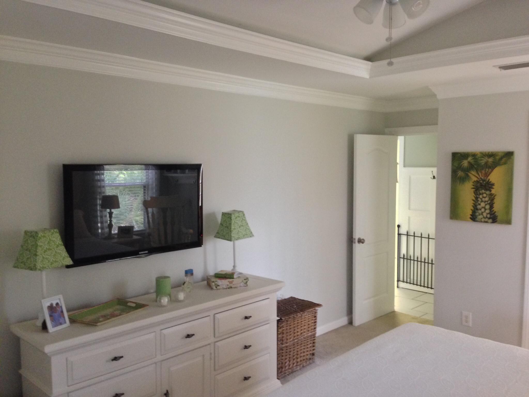 PELICAN BAY - Residential