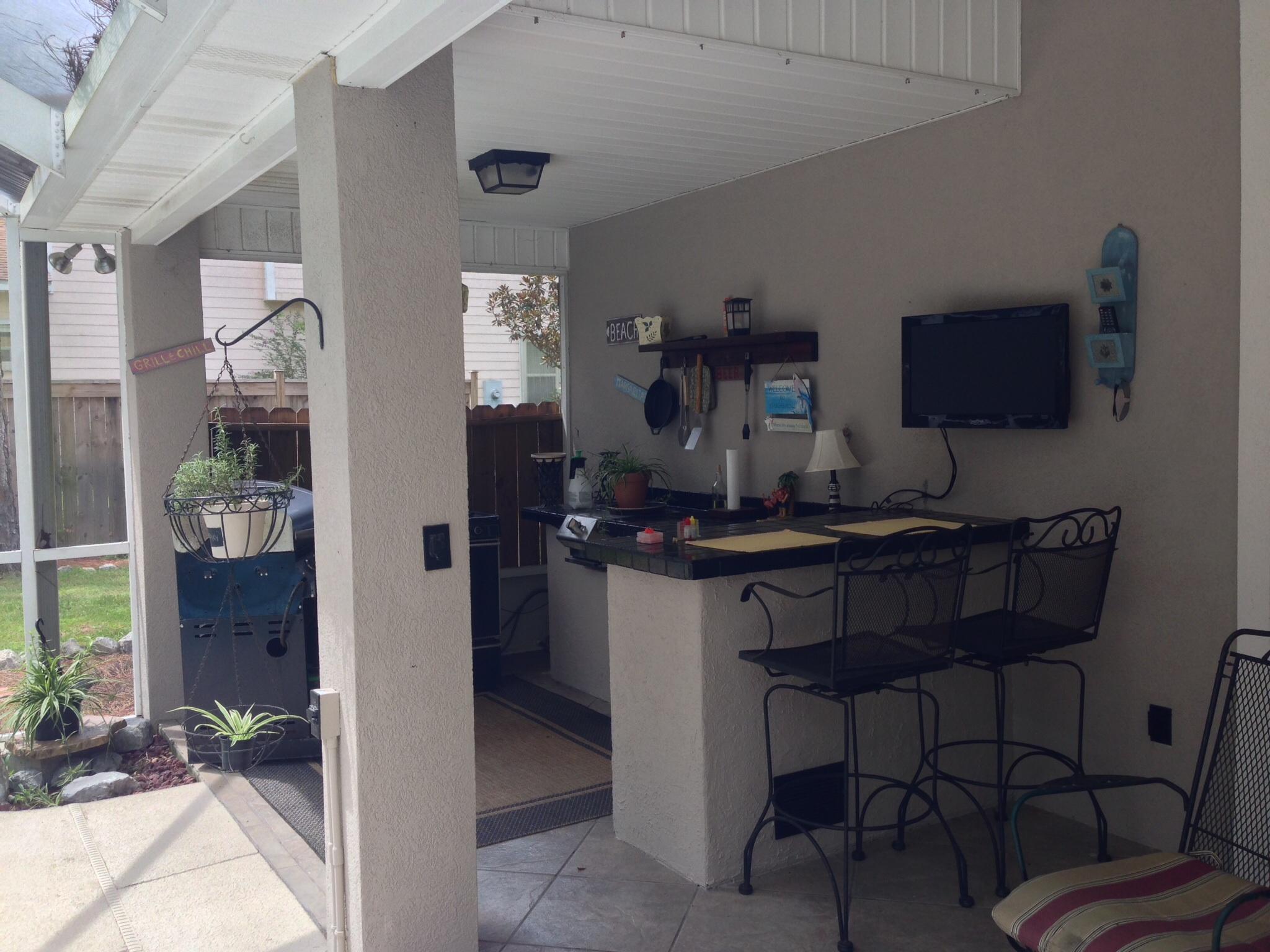 PELICAN BAY - Residential