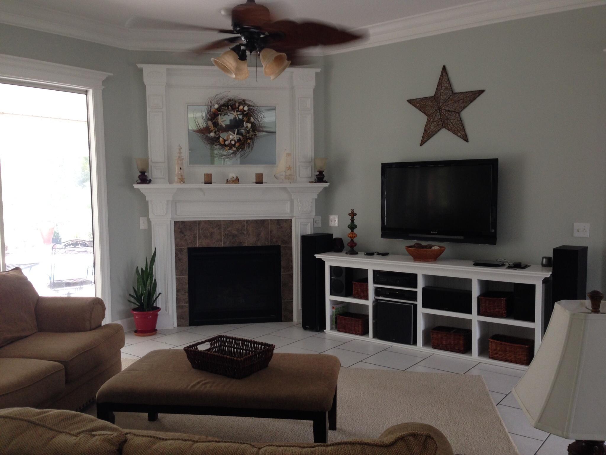 PELICAN BAY - Residential