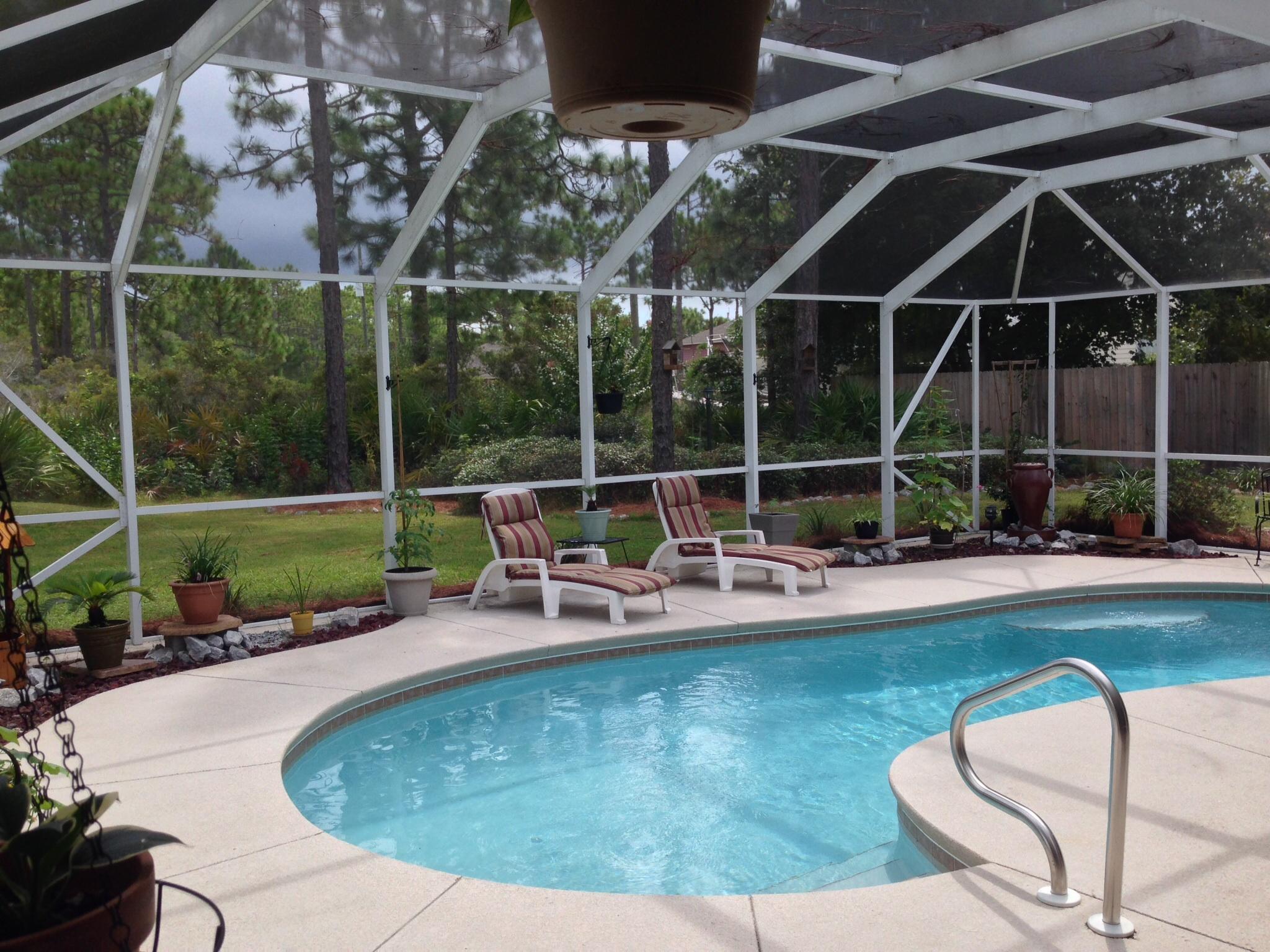 PELICAN BAY - Residential