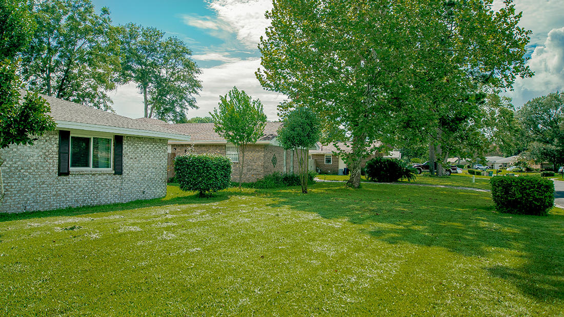 LAKE LORRAINE ESTATES 3 - Residential