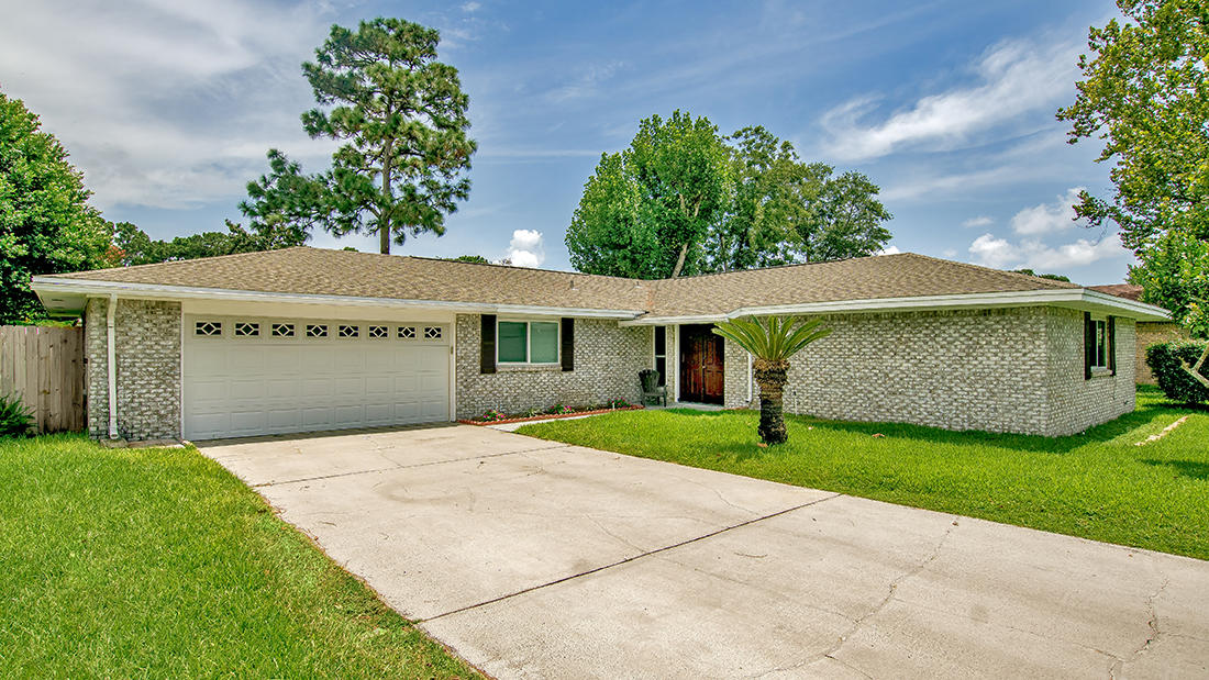 LAKE LORRAINE ESTATES 3 - Residential