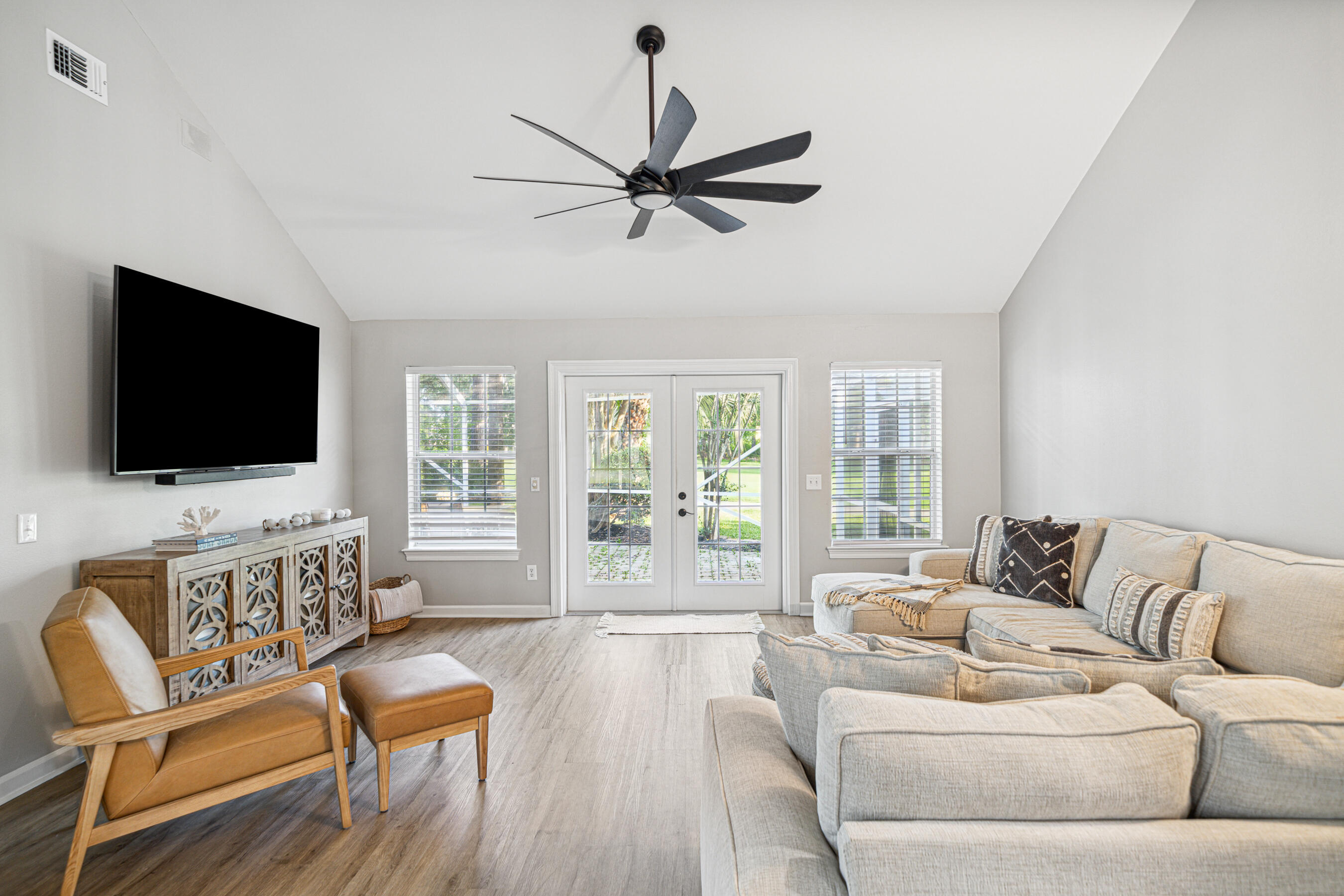 Emerald Bay - Residential