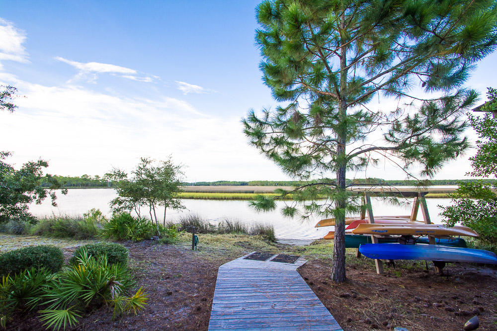 RIVERCAMPS ON CROOKED CREEK - Land