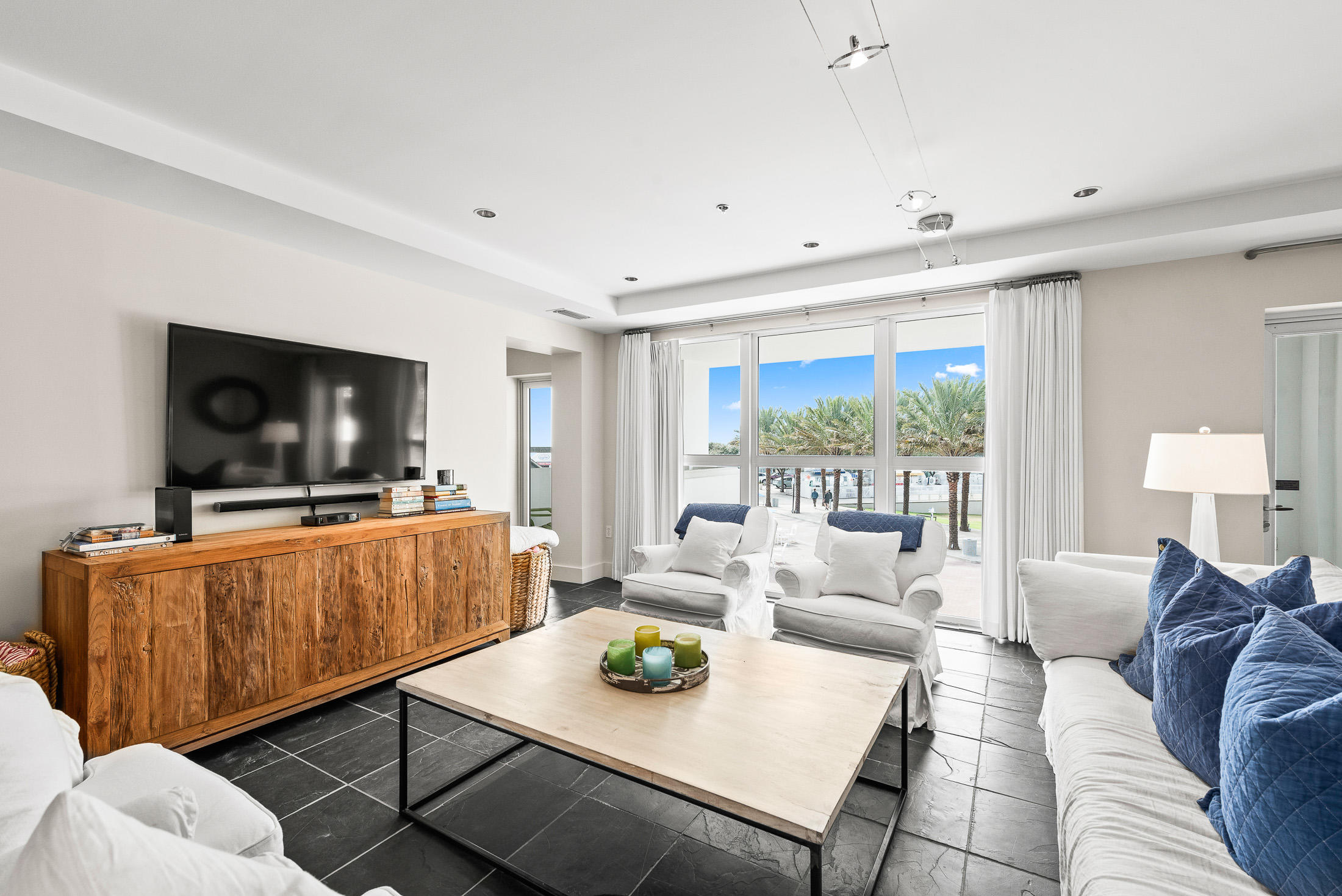 SEASIDE TOWN CENTER - Residential