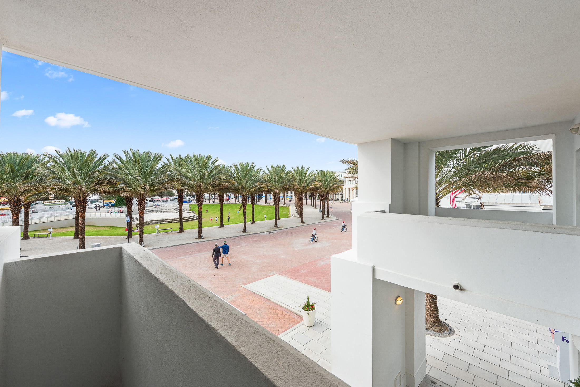 SEASIDE TOWN CENTER - Residential