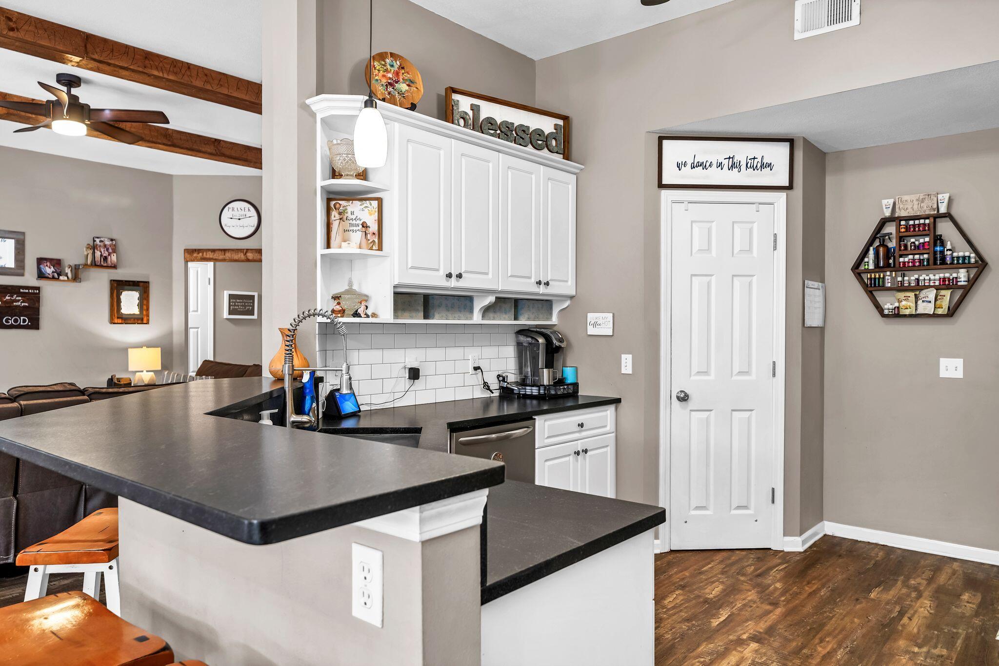 PARKWOOD ESTATES PH 7 - Residential