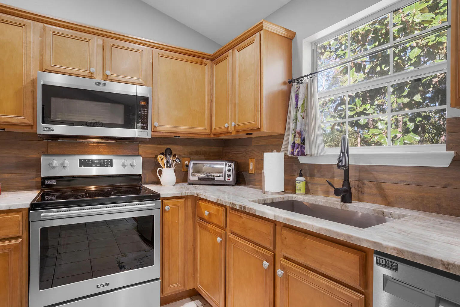 PALMETTO PLANTATION - Residential Lease