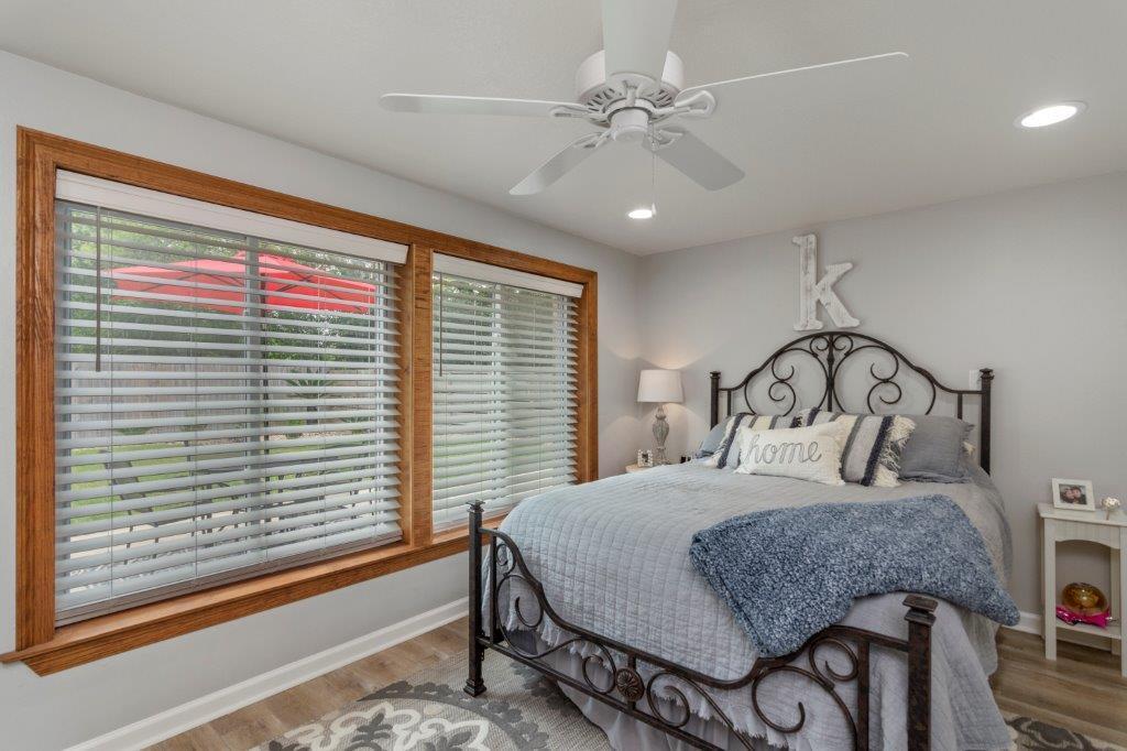 ELLIOTTS POINT 10TH ADDN - Residential