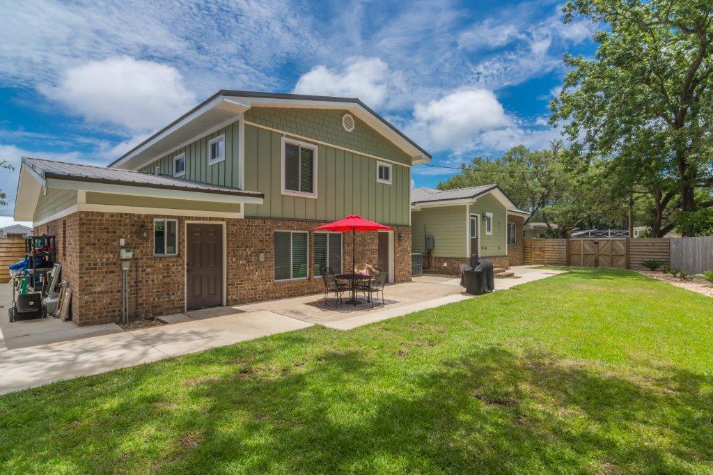 ELLIOTTS POINT 10TH ADDN - Residential