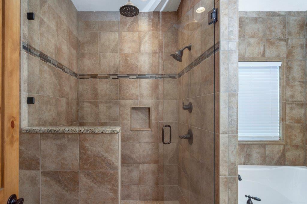 ELLIOTTS POINT 10TH ADDN - Residential