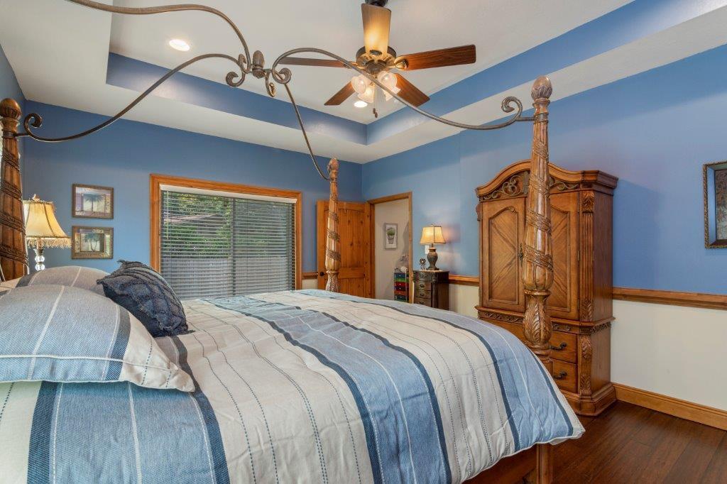 ELLIOTTS POINT 10TH ADDN - Residential