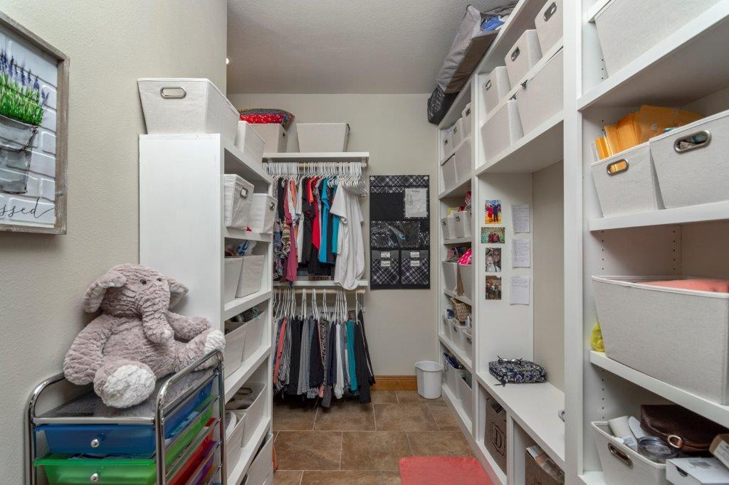 ELLIOTTS POINT 10TH ADDN - Residential