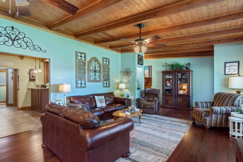 ELLIOTTS POINT 10TH ADDN - Residential