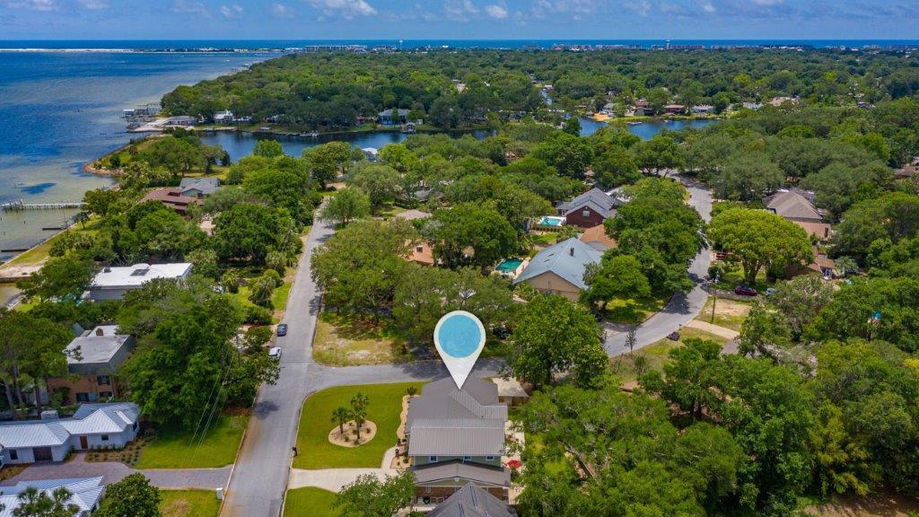 ELLIOTTS POINT 10TH ADDN - Residential