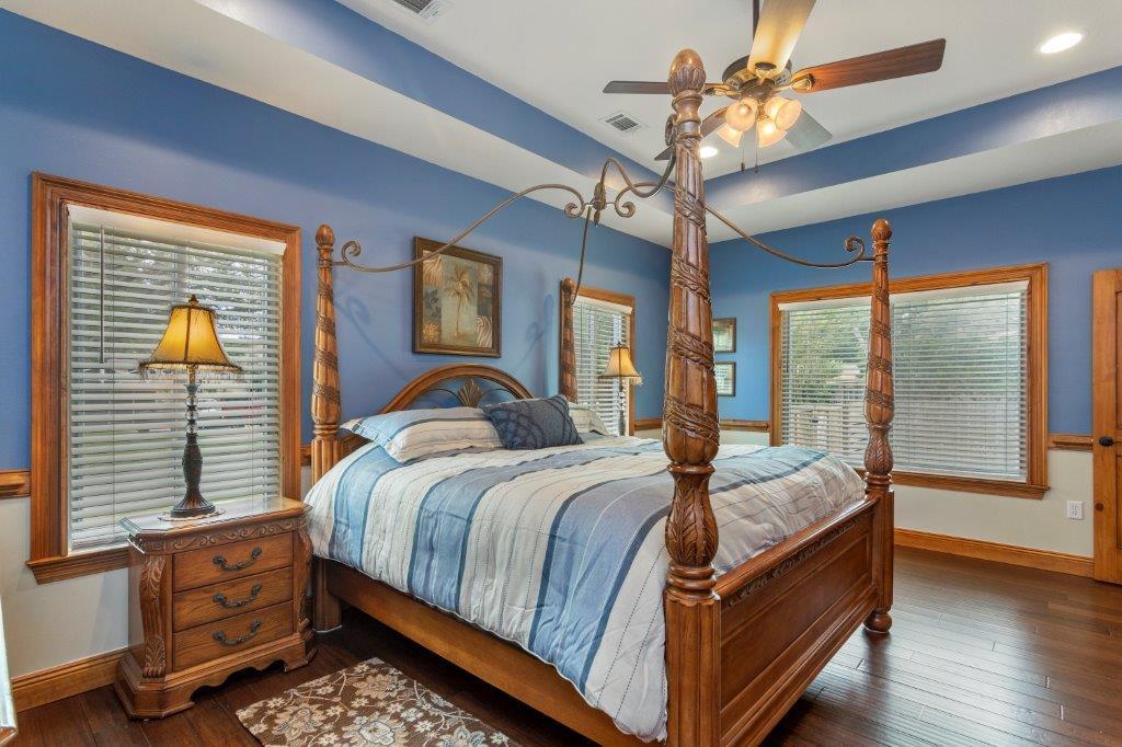 ELLIOTTS POINT 10TH ADDN - Residential