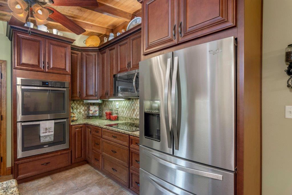 ELLIOTTS POINT 10TH ADDN - Residential