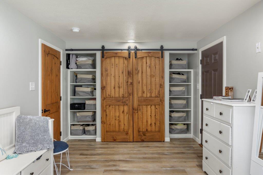 ELLIOTTS POINT 10TH ADDN - Residential