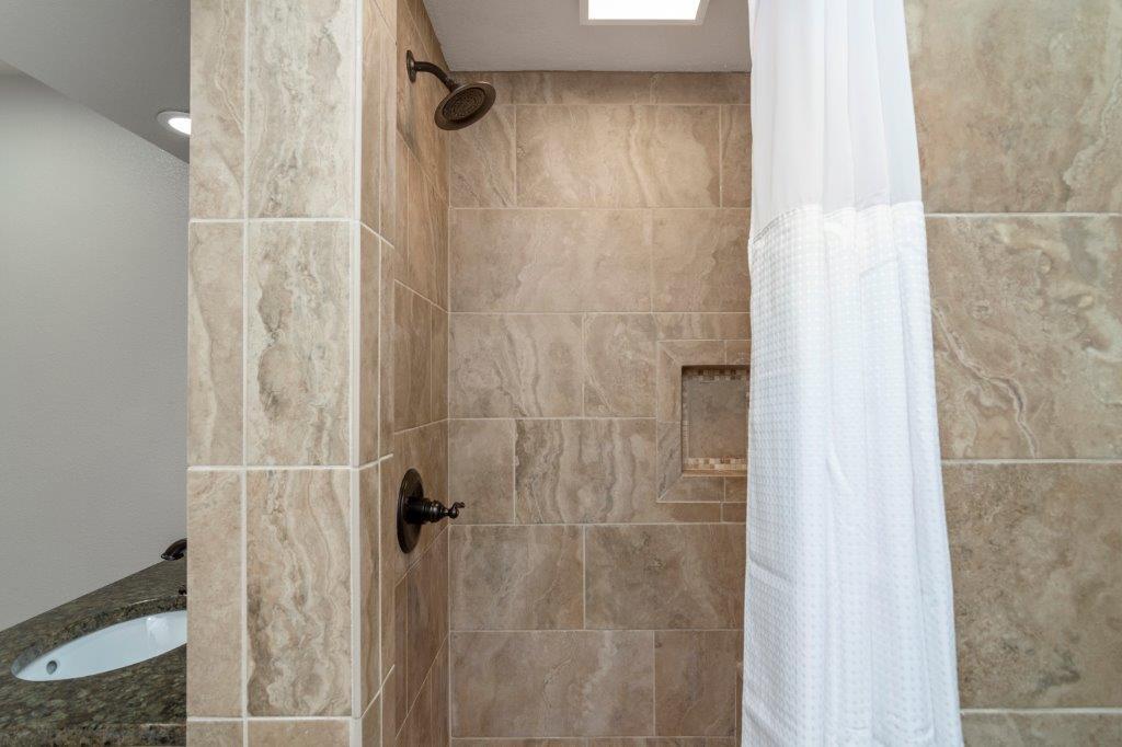 ELLIOTTS POINT 10TH ADDN - Residential