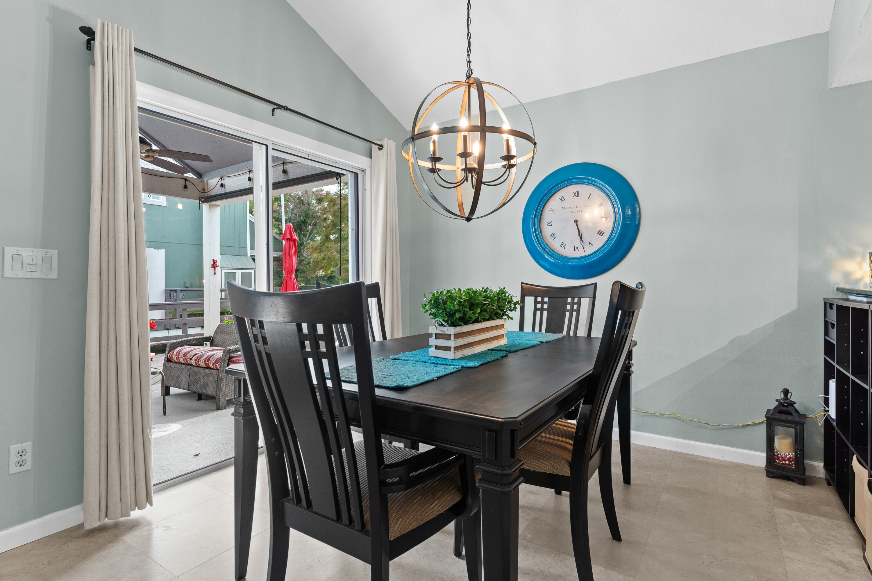 LINKSIDE VILLAGE UNIT 2 - Residential