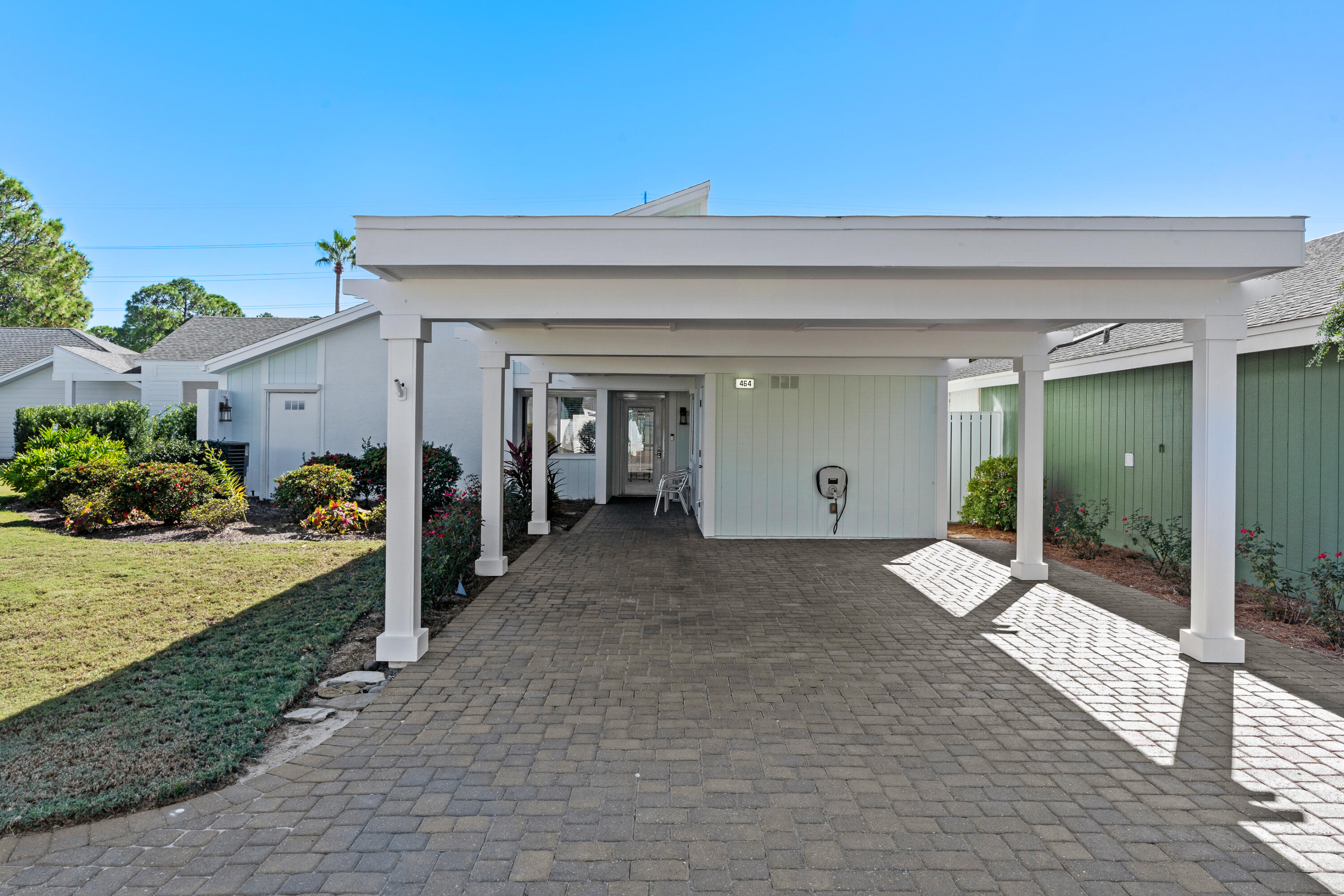 LINKSIDE VILLAGE UNIT 2 - Residential