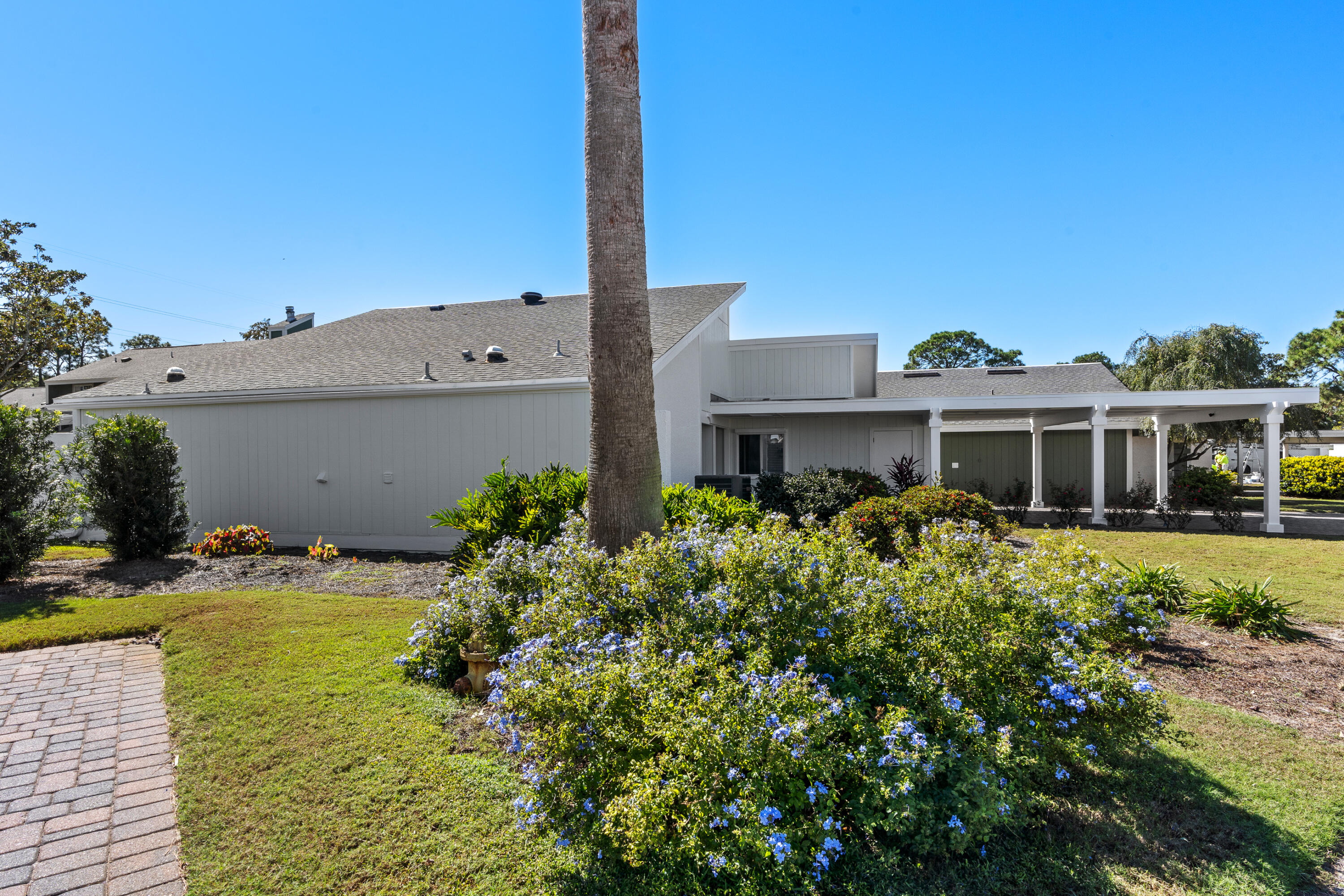 LINKSIDE VILLAGE UNIT 2 - Residential