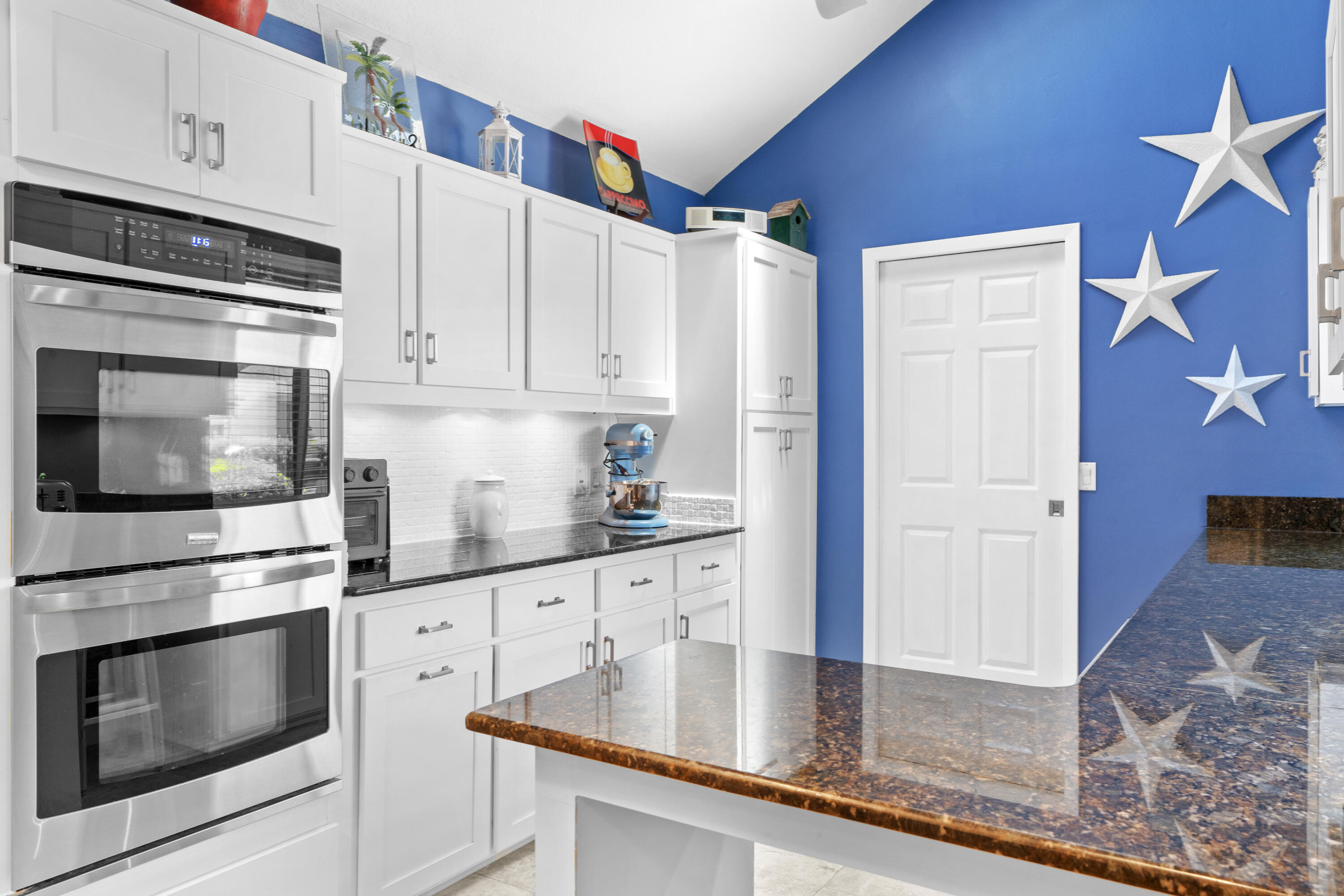 LINKSIDE VILLAGE UNIT 2 - Residential