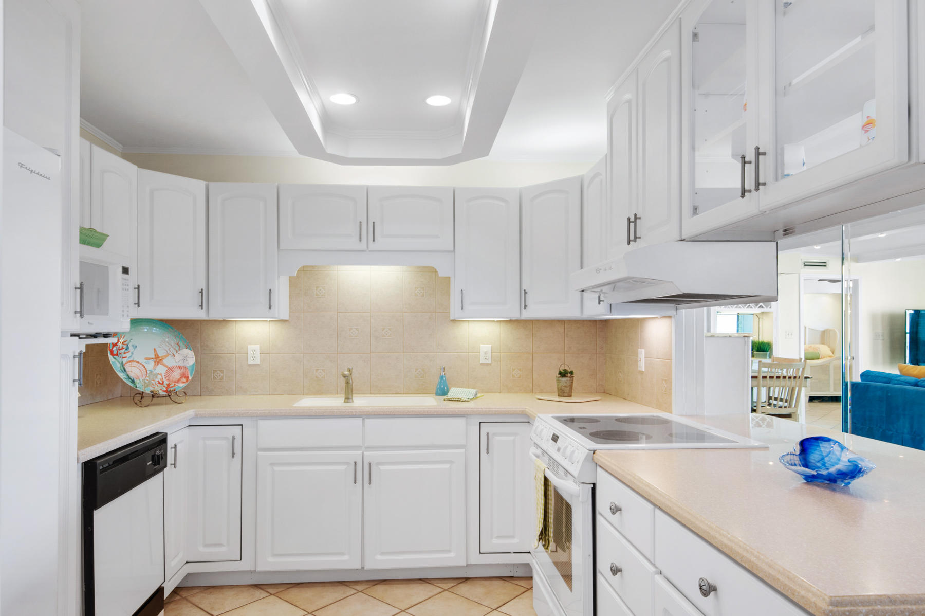 DOLPHIN POINT CONDO - Residential