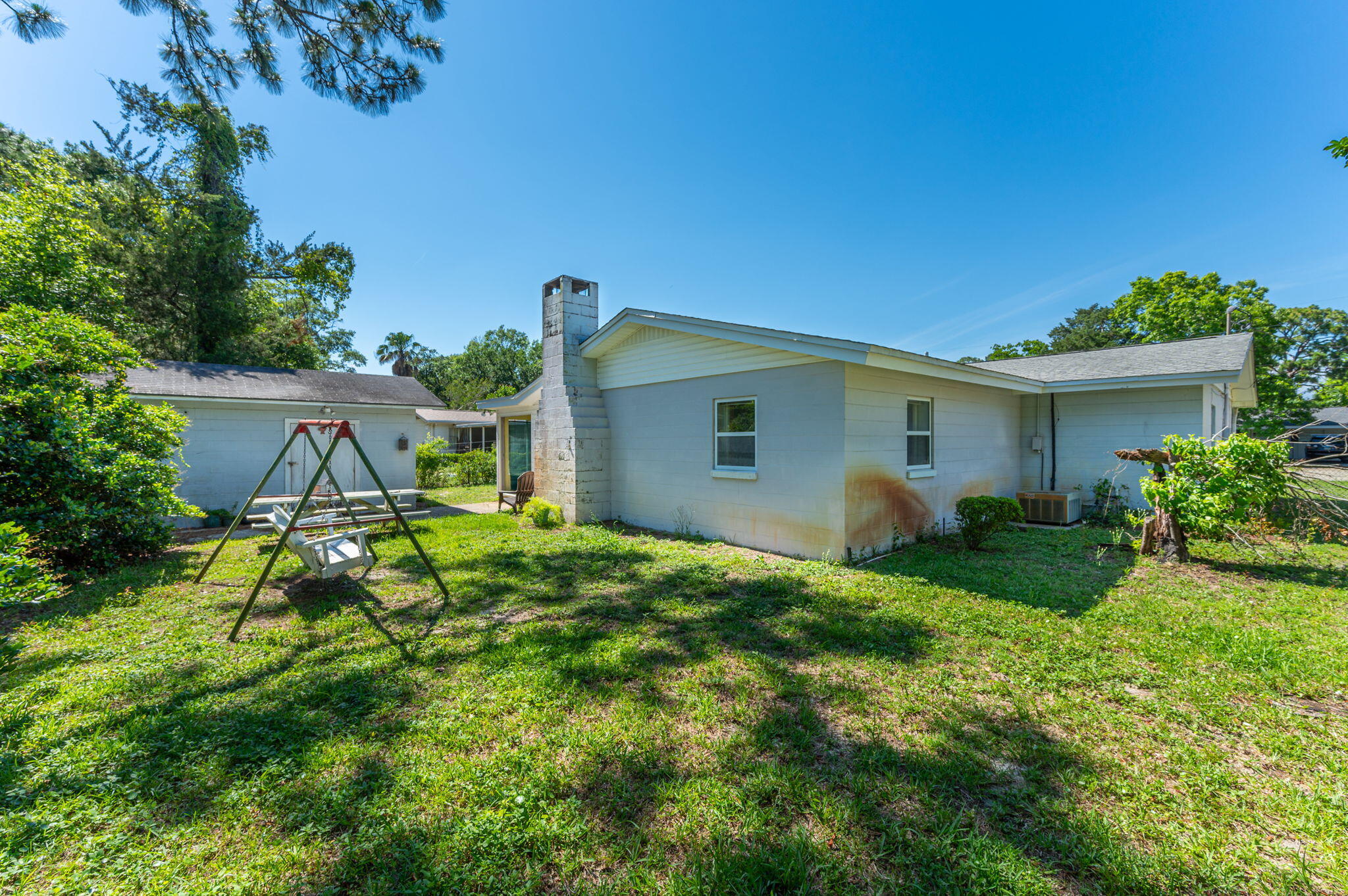 OAKLAND HEIGHTS LOT 28 BLK 5 - Residential