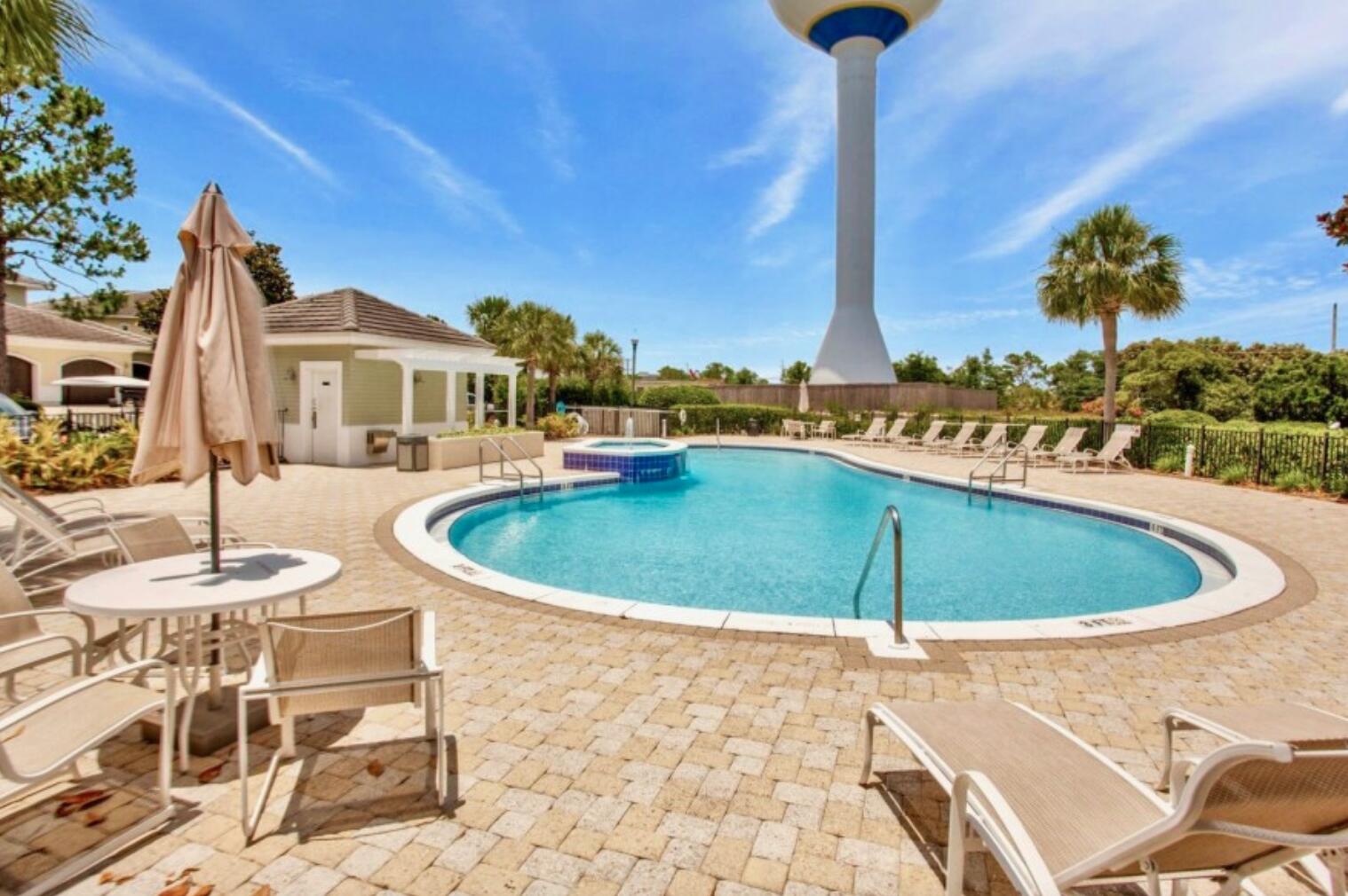 PINE RIDGE VILLAS - Residential