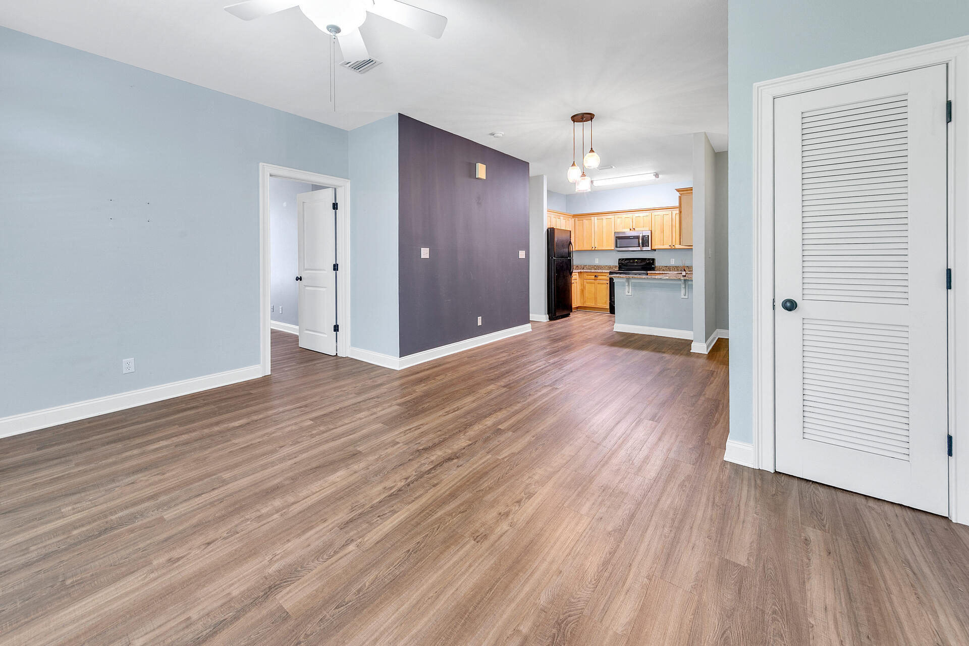 TOPSAIL VILLAGE - Residential